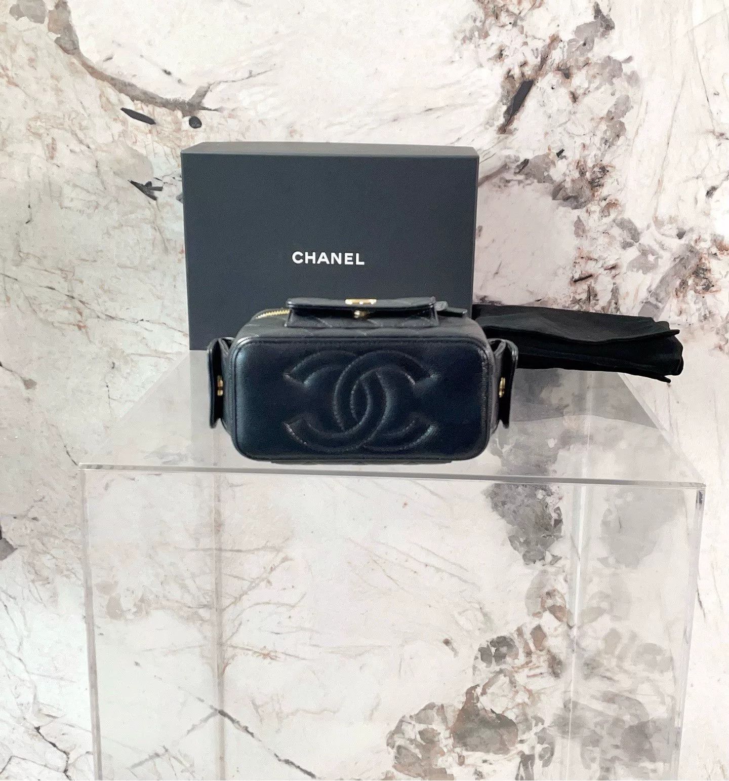 Chanel Pre-loved Bag Very good condition Size ONE SIZE - 4 Thumbnail