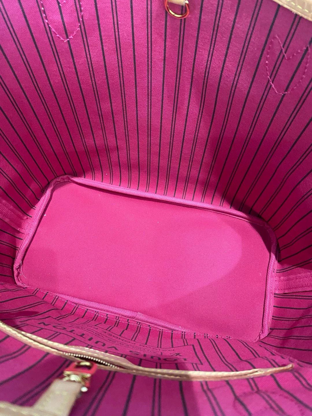 Louis Vuitton Pre-loved Bag Very good condition Size ONE SIZE - 8 Thumbnail