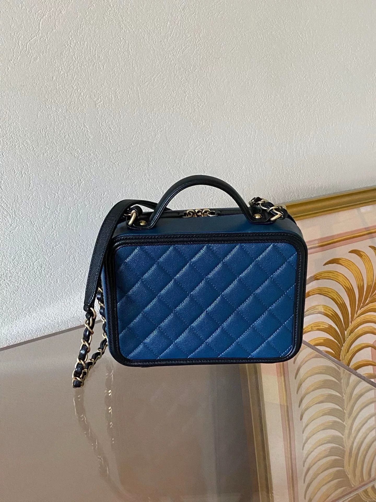 Chanel Pre-loved Bag Very good condition Size ONE SIZE - 2 Thumbnail