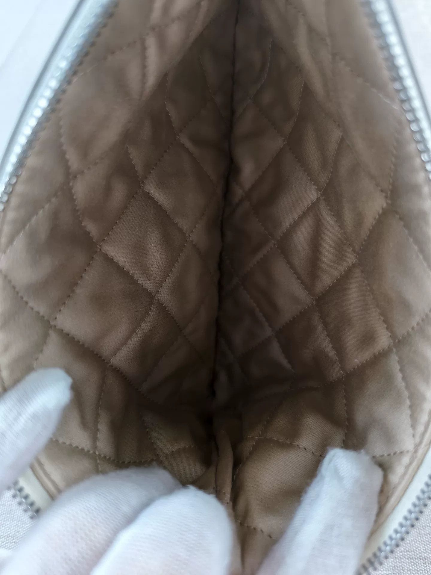 Chanel Pre-loved Bag Very good condition Size ONE SIZE - 4 Thumbnail