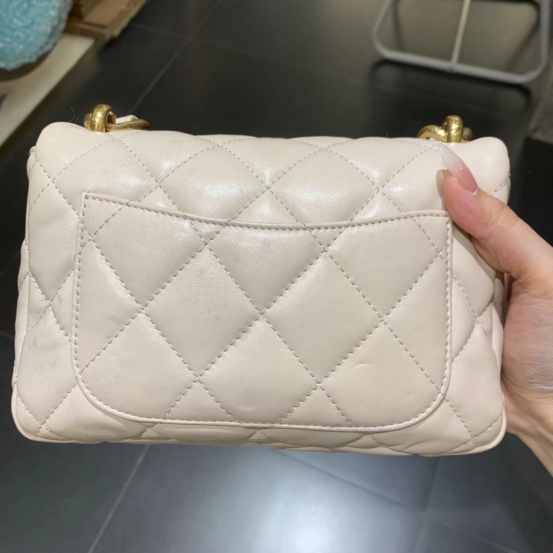 Chanel Pre-loved Bag Very good condition Size ONE SIZE - 6 Thumbnail