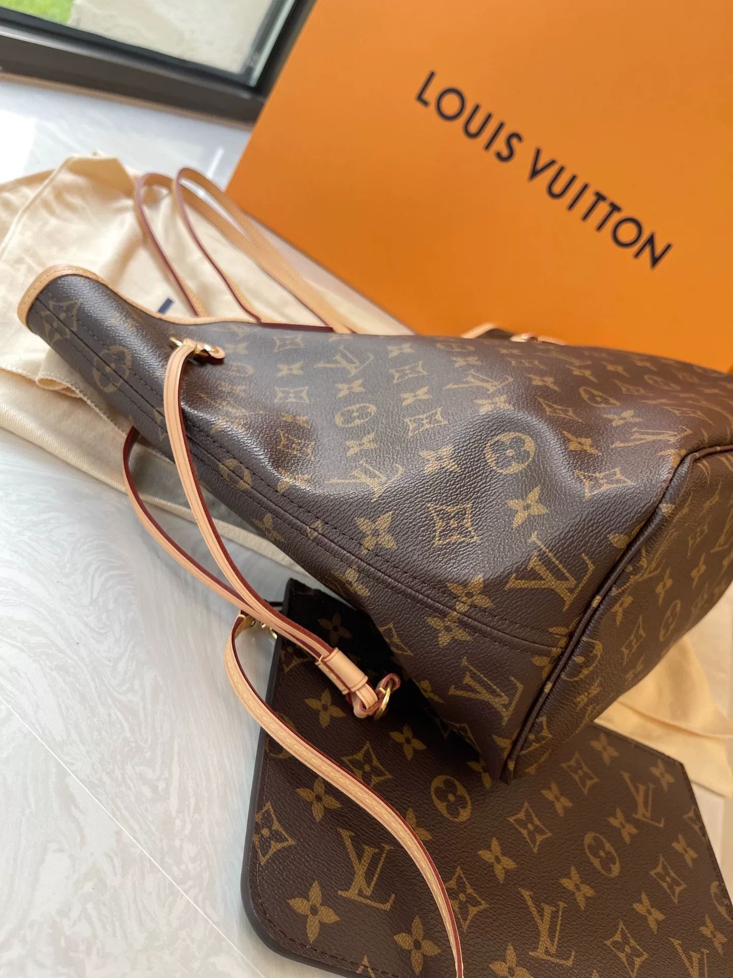 Louis Vuitton Pre-loved Bag Very good condition Size ONE SIZE - 6 Thumbnail