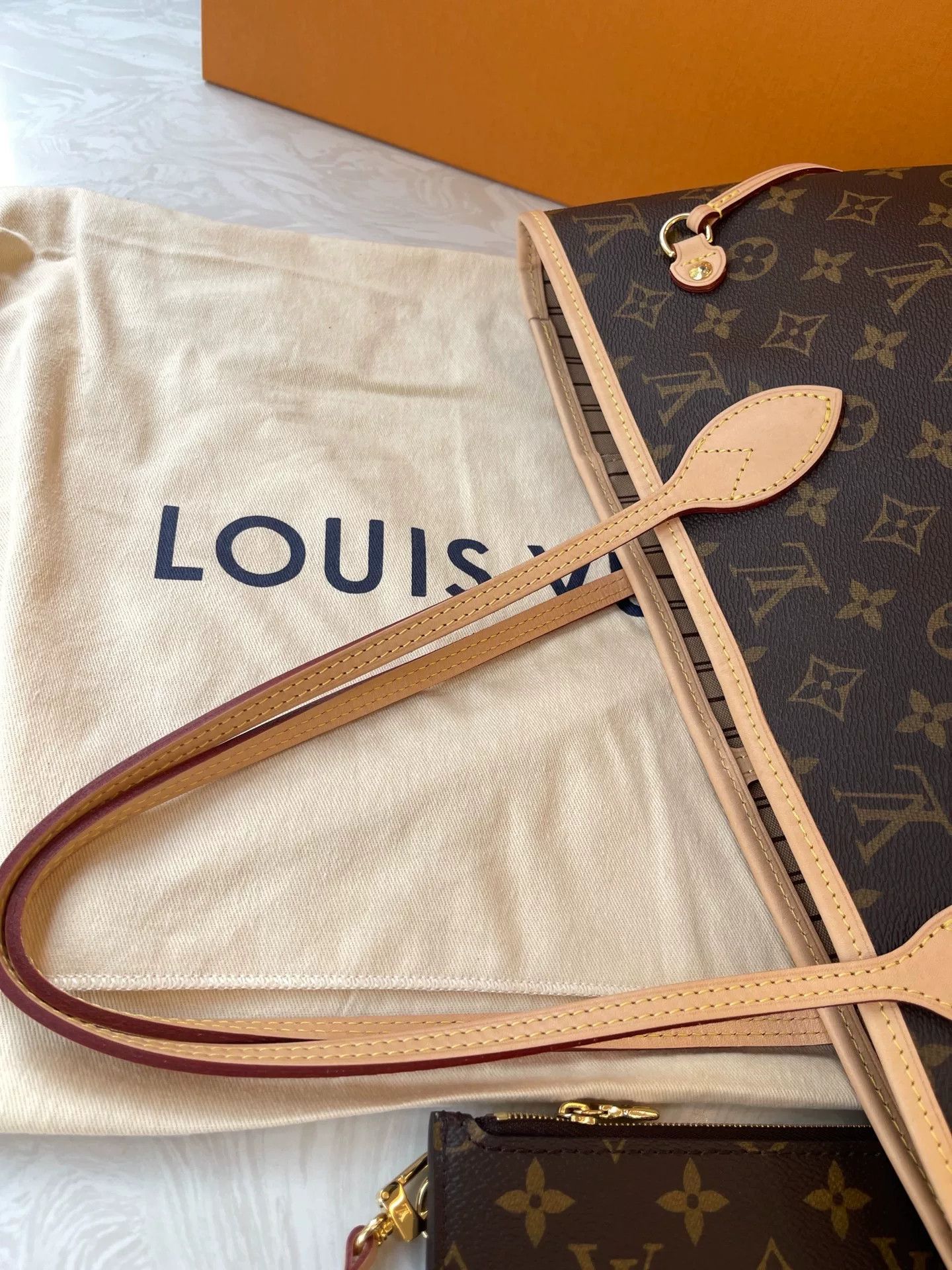 Louis Vuitton Pre-loved Bag Very good condition Size ONE SIZE - 5 Thumbnail