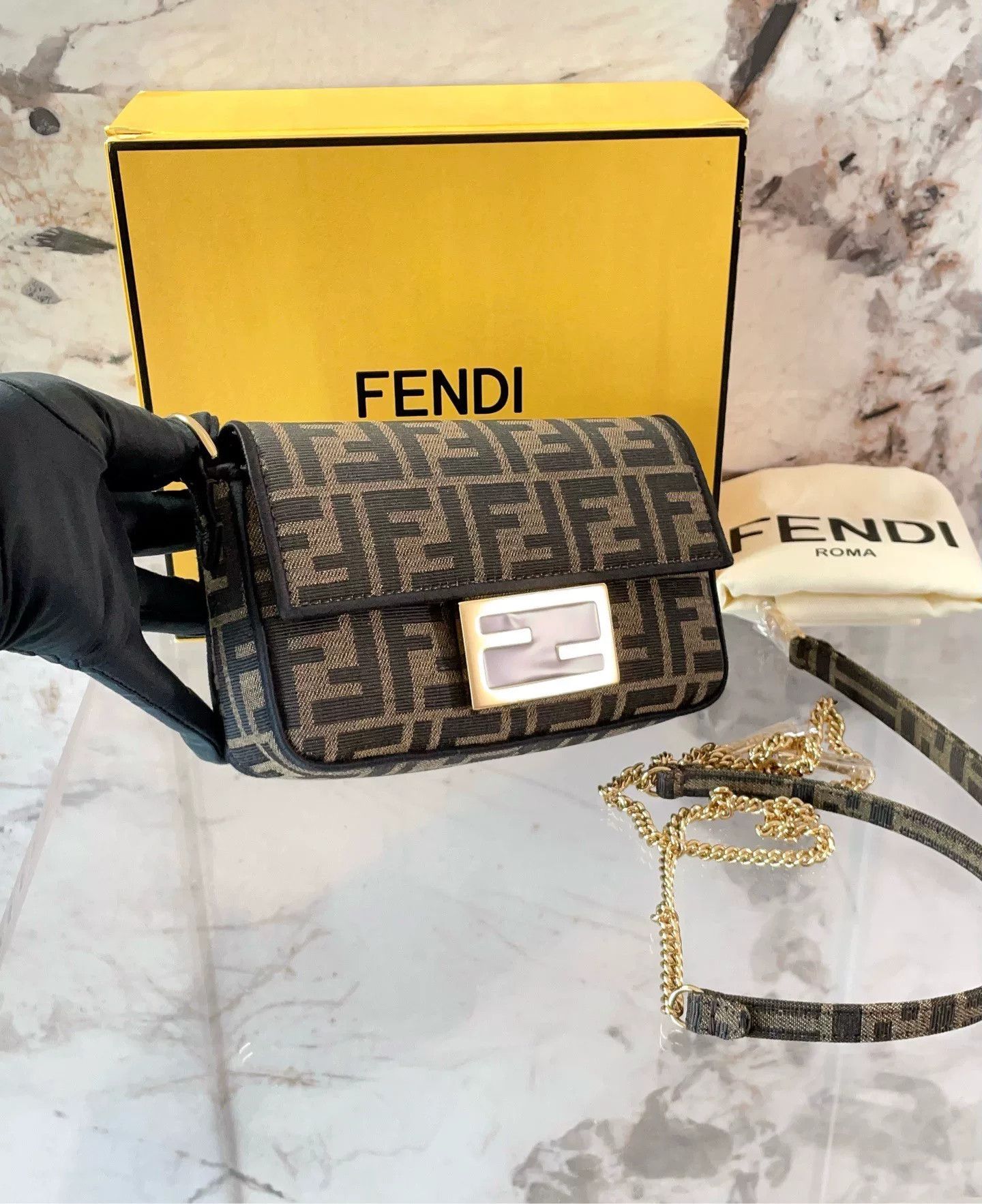 Fendi Pre-loved Bag Very good condition Size ONE SIZE - 6 Thumbnail
