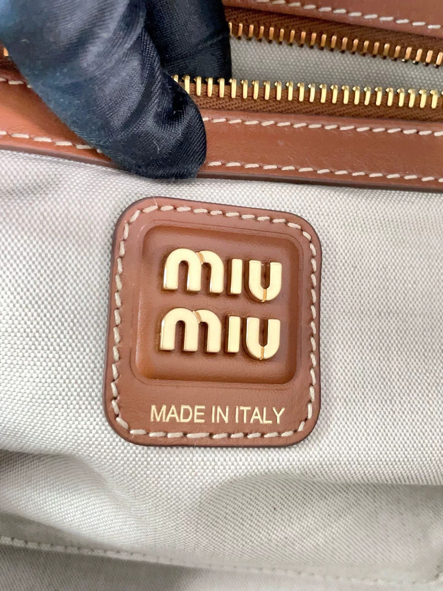 Miu Miu Pre-loved Bag Very good condition Size ONE SIZE - 8 Thumbnail