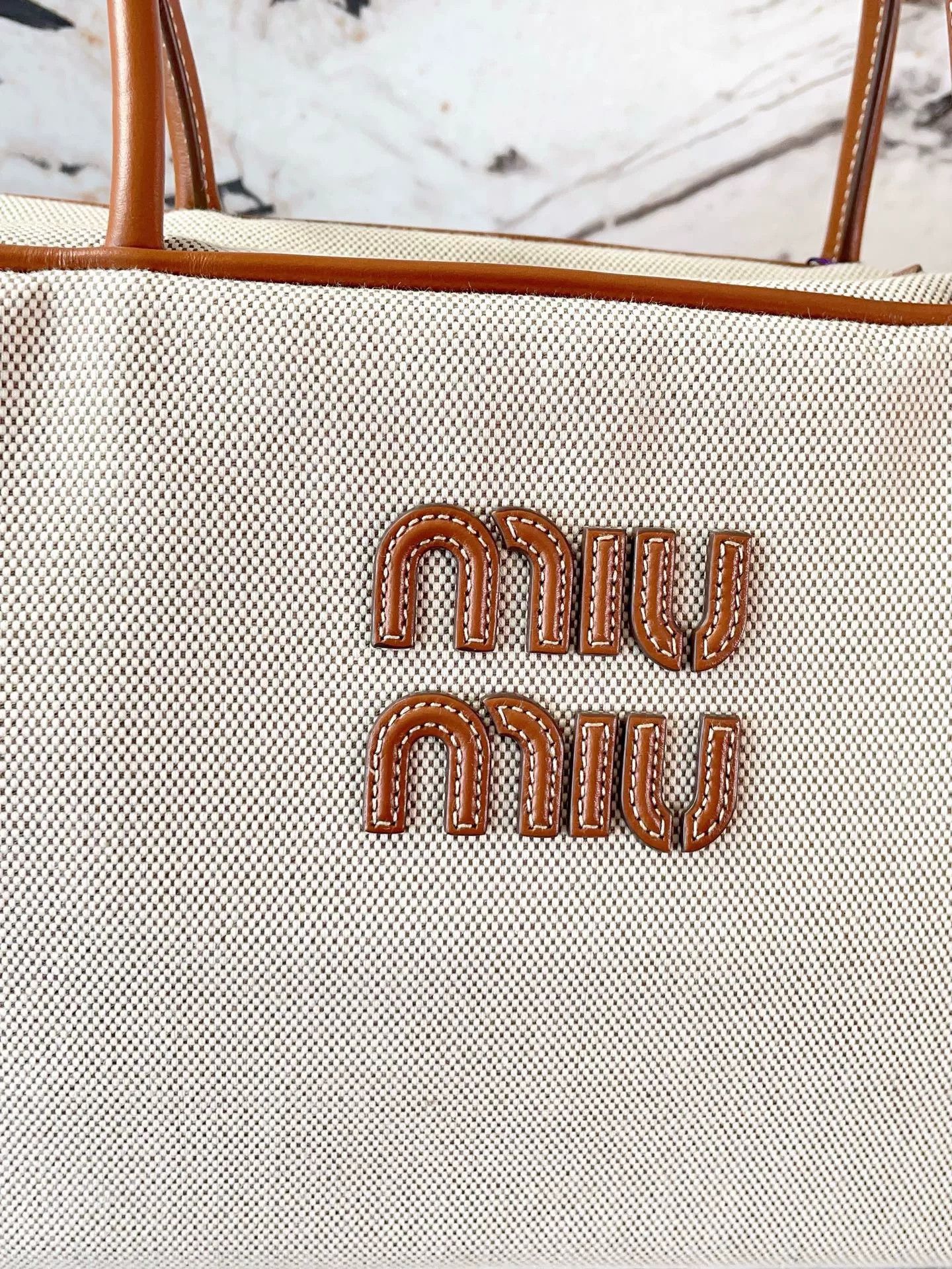 Miu Miu Pre-loved Bag Very good condition Size ONE SIZE - 7 Thumbnail