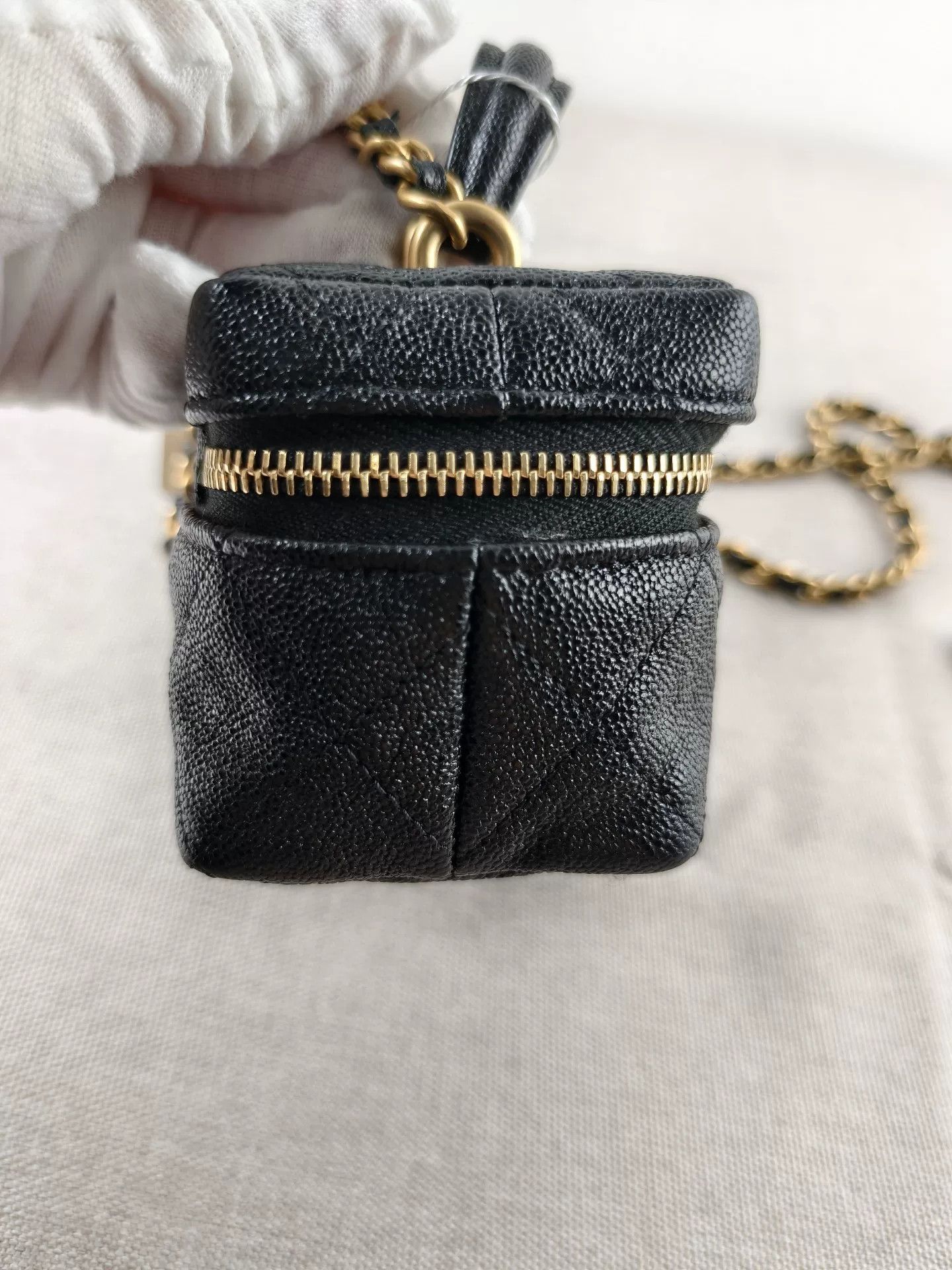 Chanel Pre-loved Bag Very good condition Size ONE SIZE - 3 Thumbnail