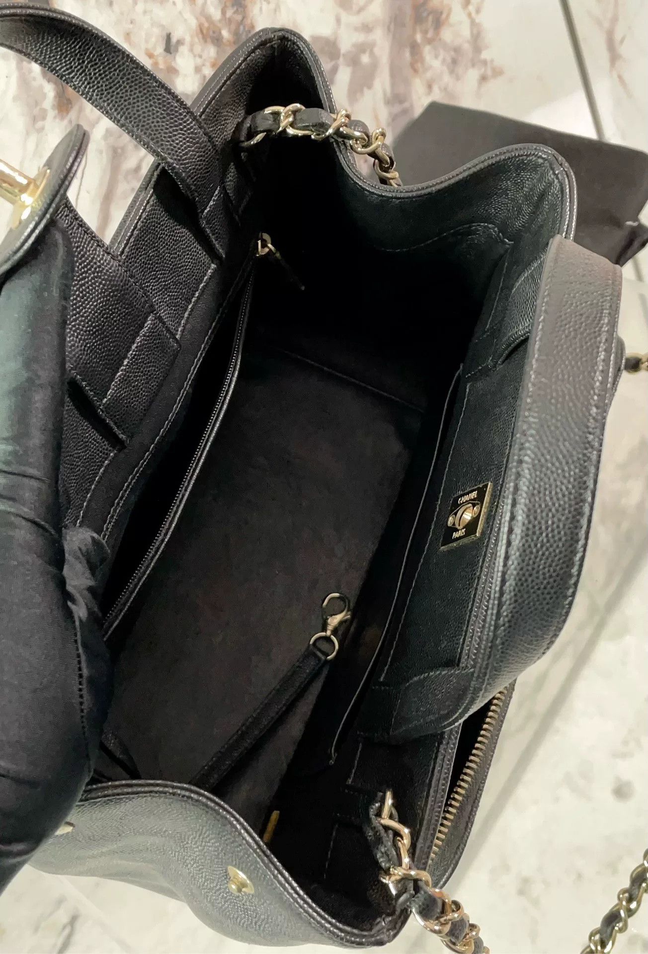 Chanel Pre-loved Bag Very good condition Size ONE SIZE - 9 Thumbnail