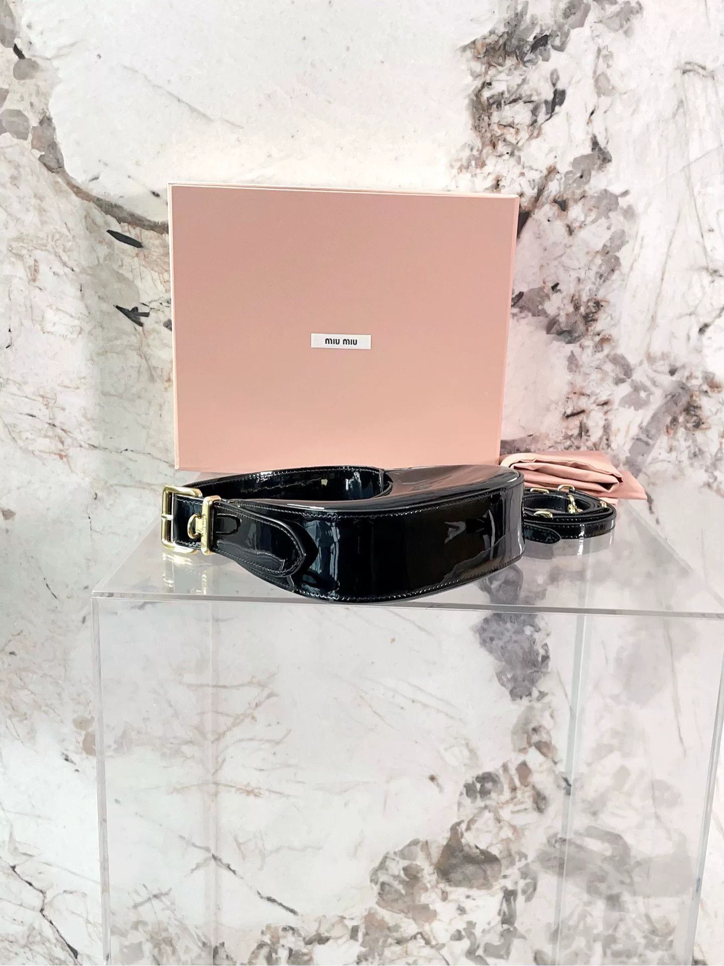 Miu Miu Pre-loved Bag Very good condition Size ONE SIZE - 5 Thumbnail