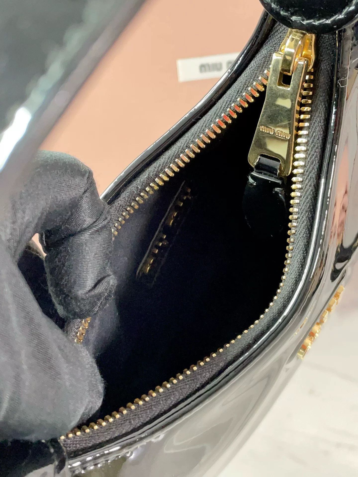 Miu Miu Pre-loved Bag Very good condition Size ONE SIZE - 9 Thumbnail