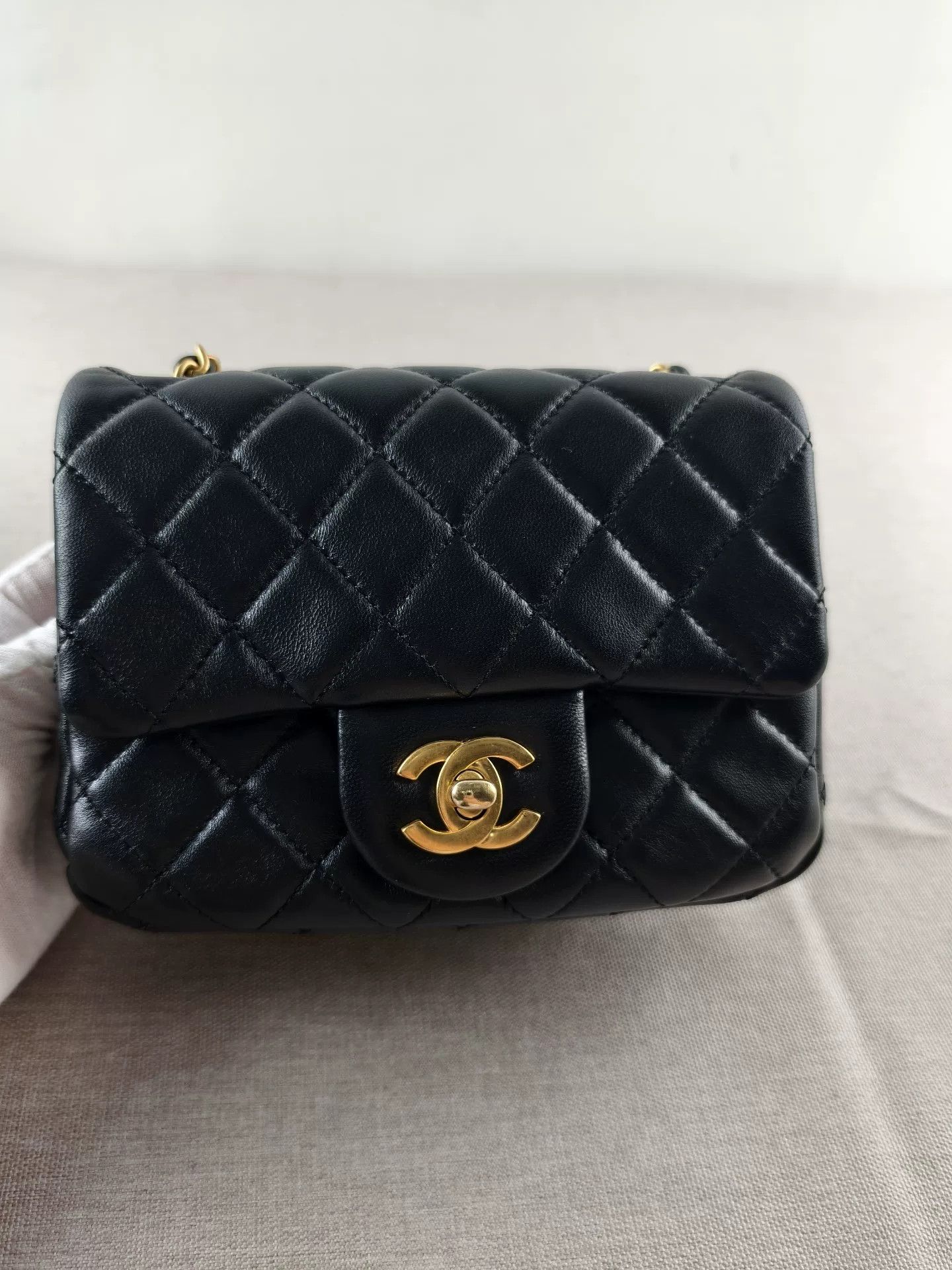 Chanel Pre-loved Bag Very good condition Size ONE SIZE - 3 Thumbnail