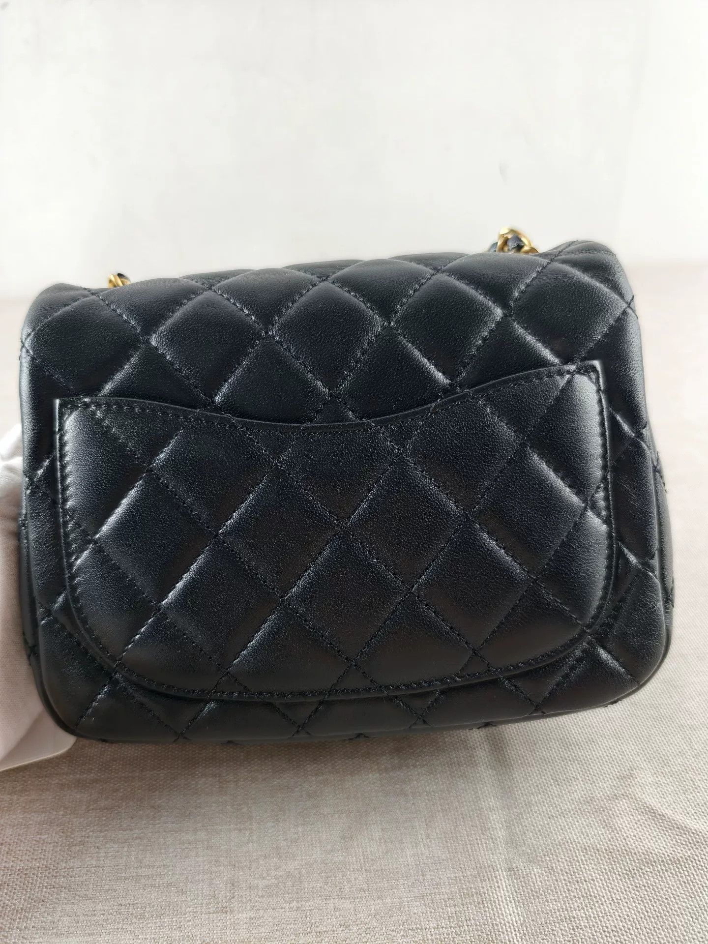 Chanel Pre-loved Bag Very good condition Size ONE SIZE - 7 Thumbnail