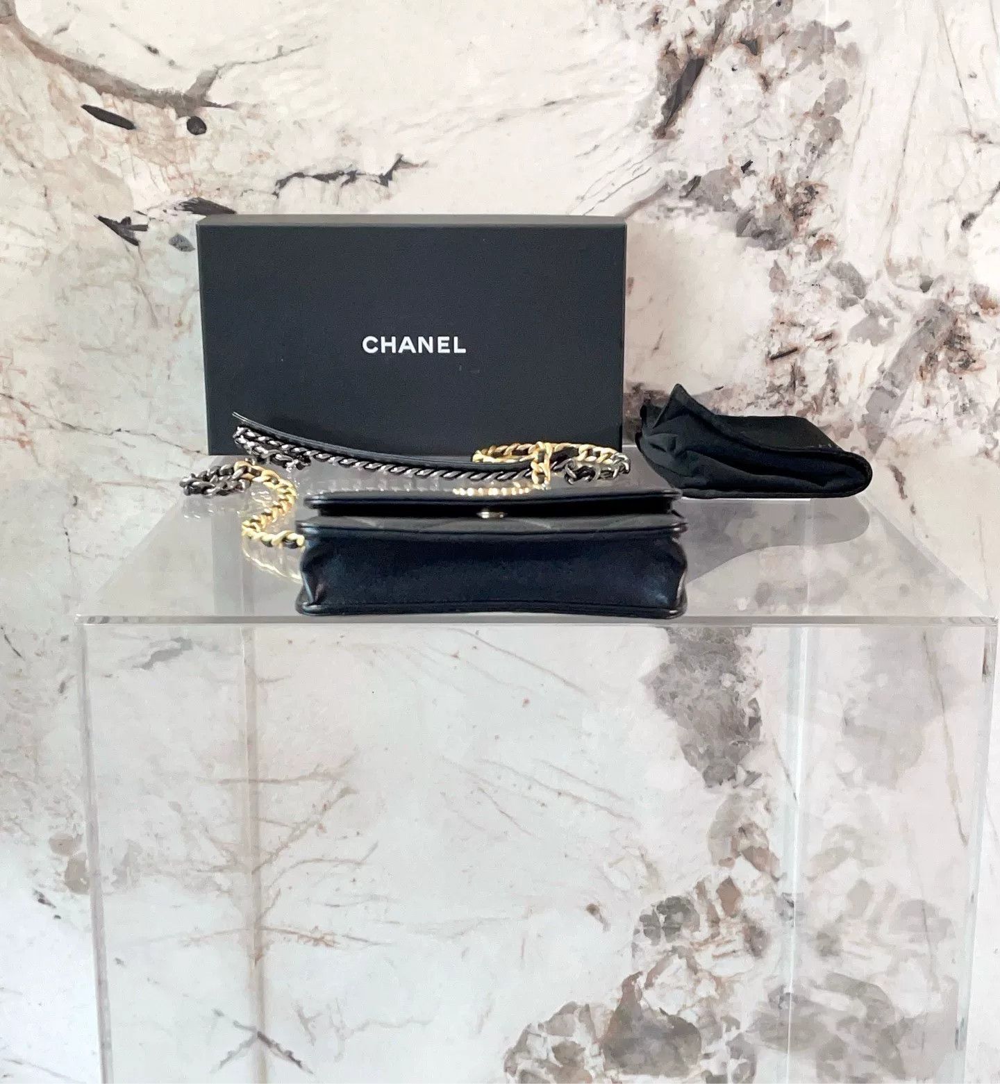 Chanel Pre-loved Bag Very good condition Size ONE SIZE - 4 Thumbnail