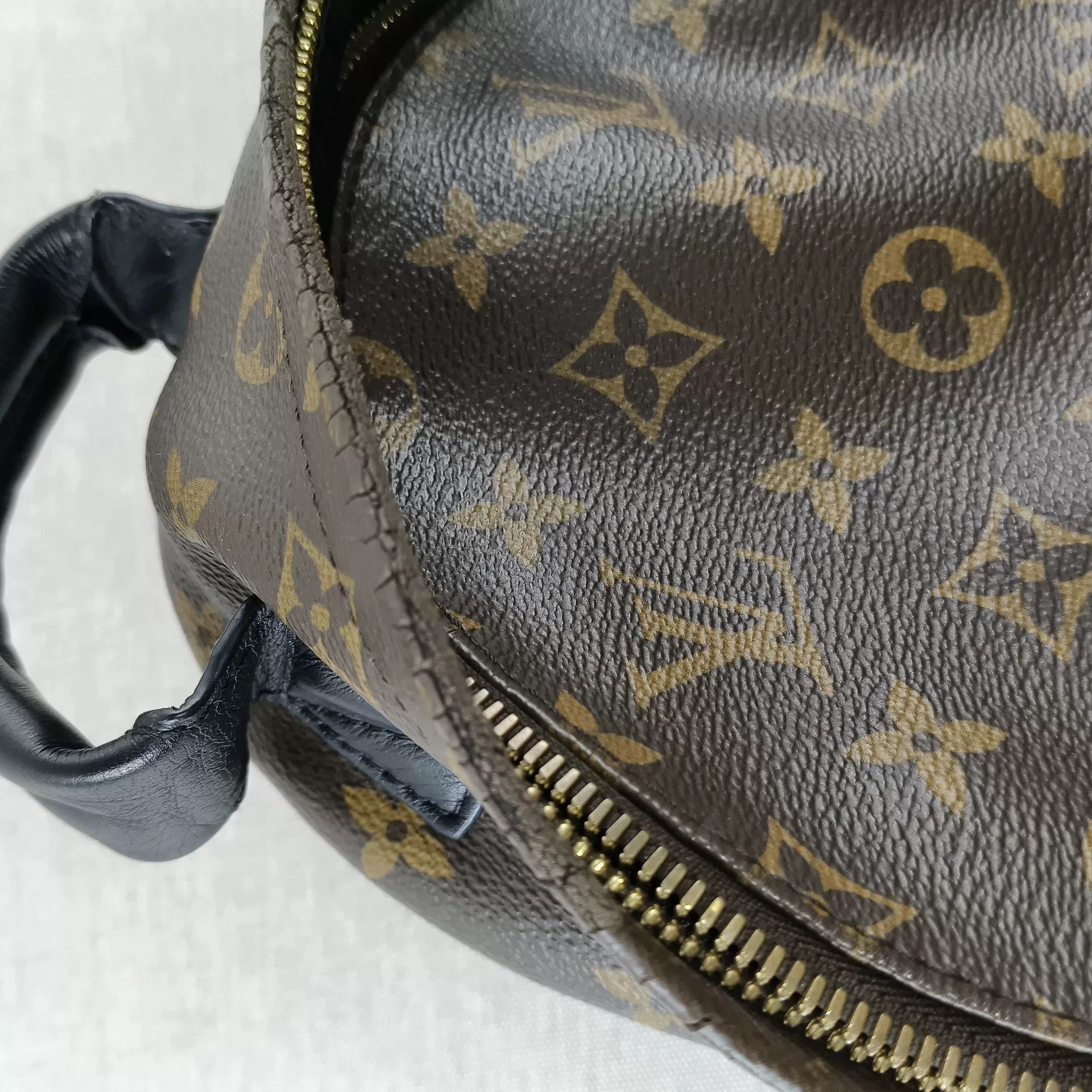 Louis Vuitton Pre-loved Bag Very good condition Size ONE SIZE - 9 Thumbnail