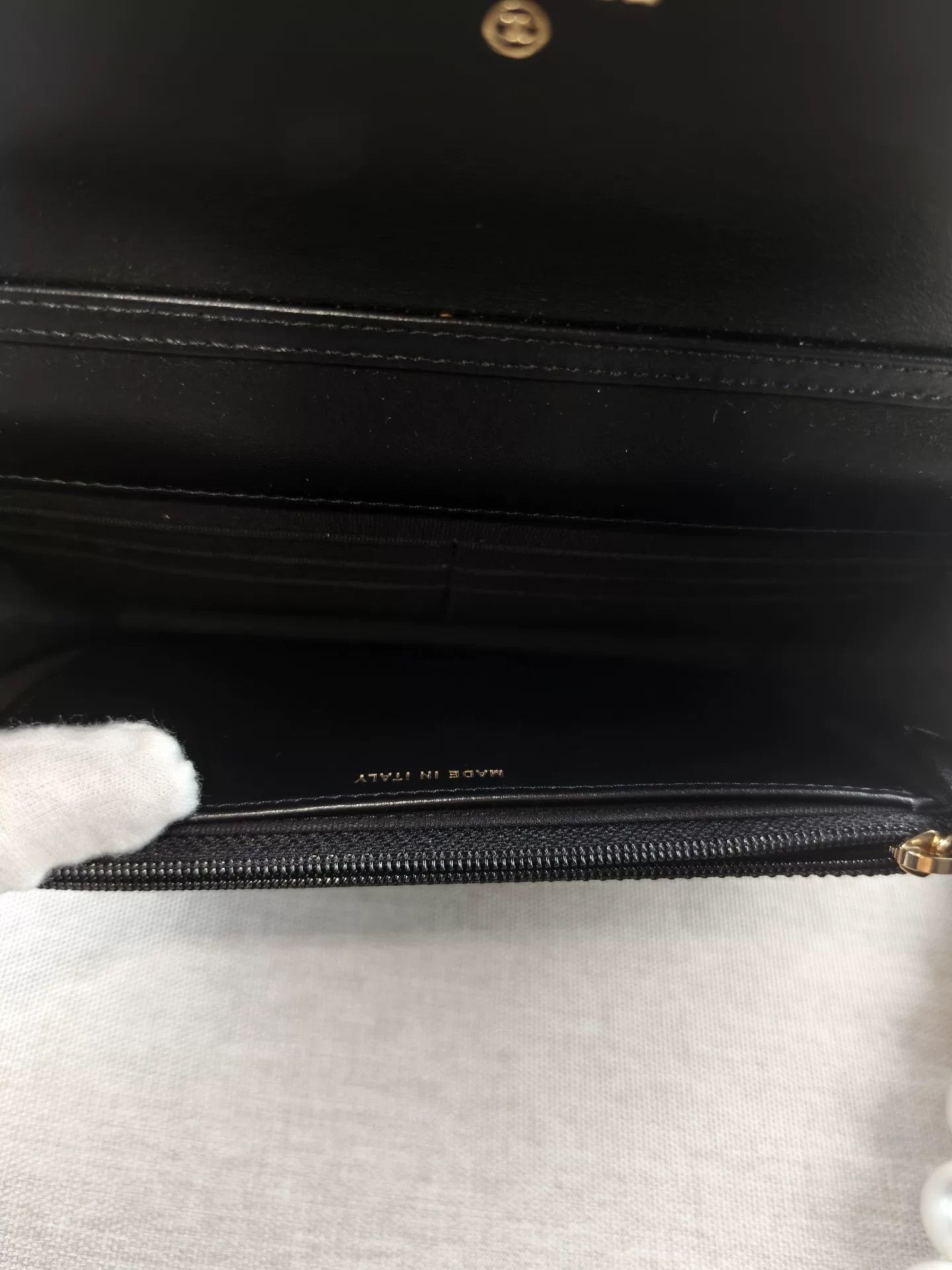 Chanel Pre-loved Bag Very good condition Size ONE SIZE - 4 Thumbnail