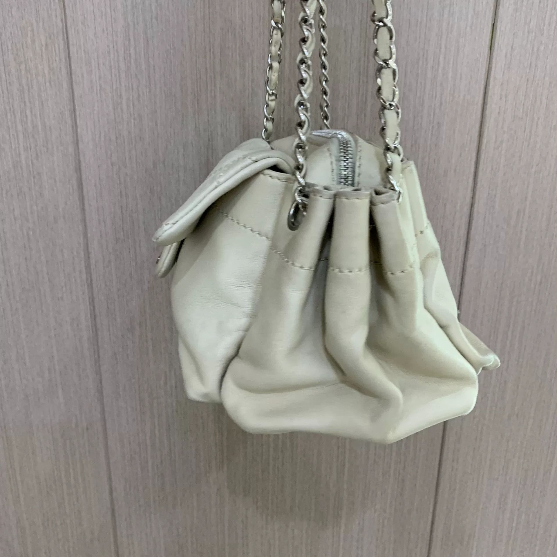 Chanel Pre-loved Bag Very good condition Size ONE SIZE - 2 Thumbnail