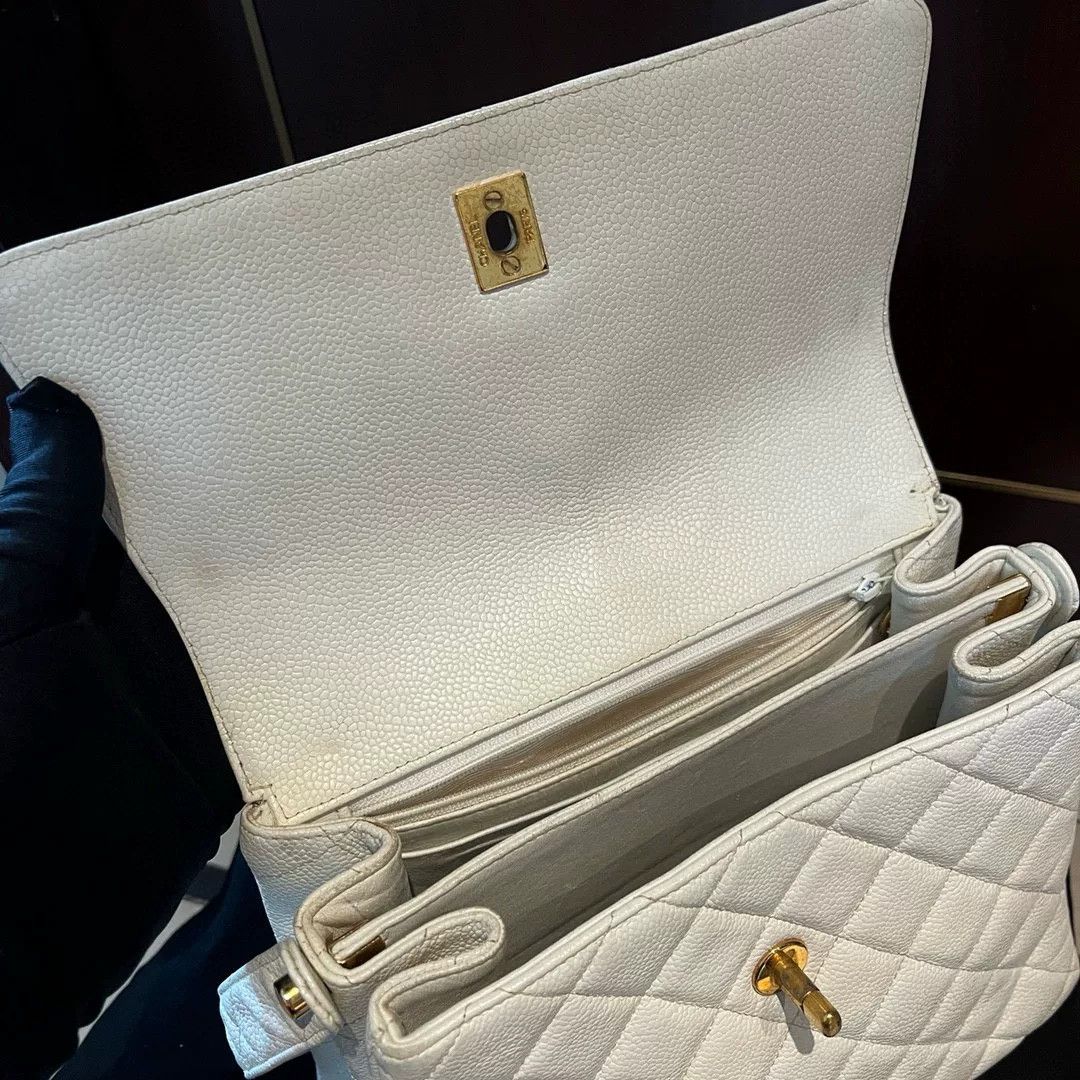 Chanel Pre-loved Bag Very good condition Size ONE SIZE - 9 Thumbnail