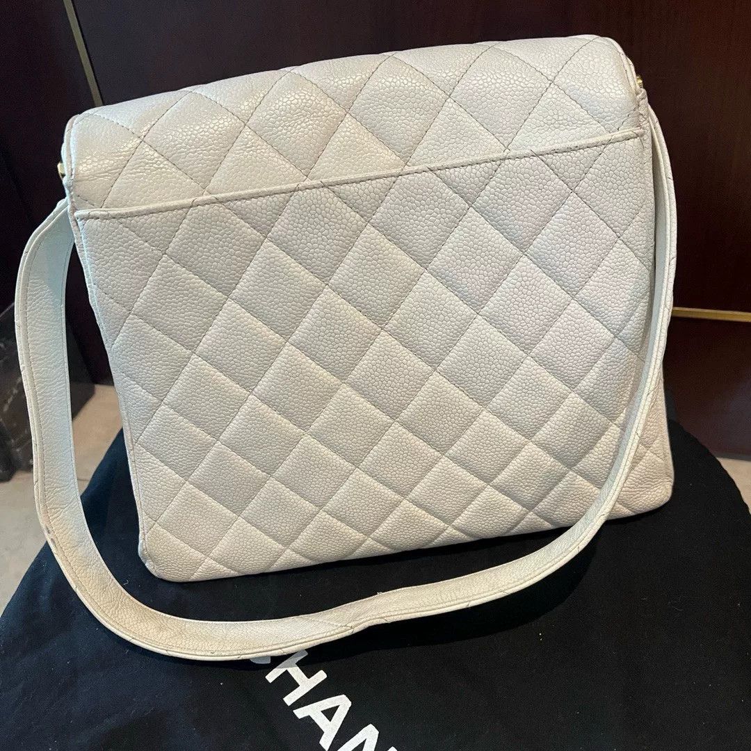 Chanel Pre-loved Bag Very good condition Size ONE SIZE - 2 Thumbnail