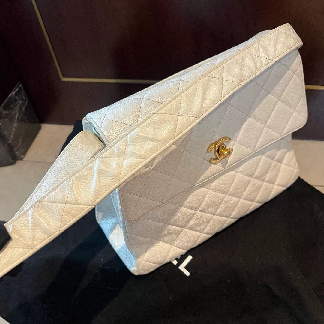 Chanel Pre-loved Bag Very good condition Size ONE SIZE - 4 Thumbnail