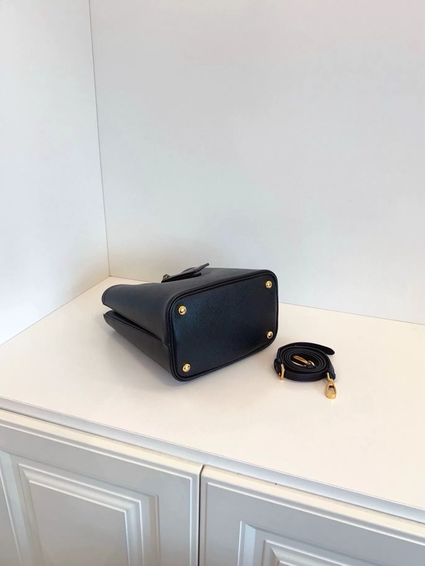 Prada Pre-loved Bag Very good condition Size ONE SIZE - 5 Thumbnail