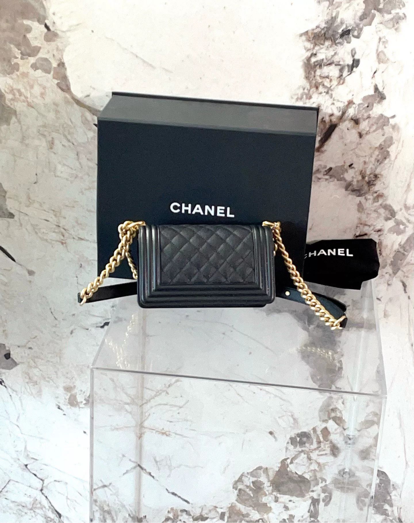 Chanel Pre-loved Bag Very good condition Size ONE SIZE - 2 Thumbnail