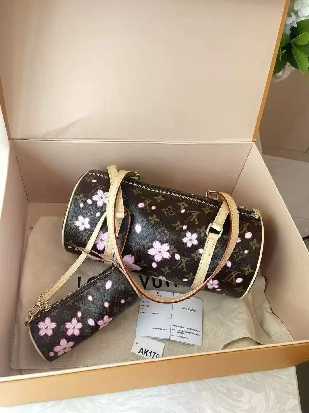 Louis Vuitton Pre-loved Bag Brand new condition Size ONE SIZE - 2 Thumbnail