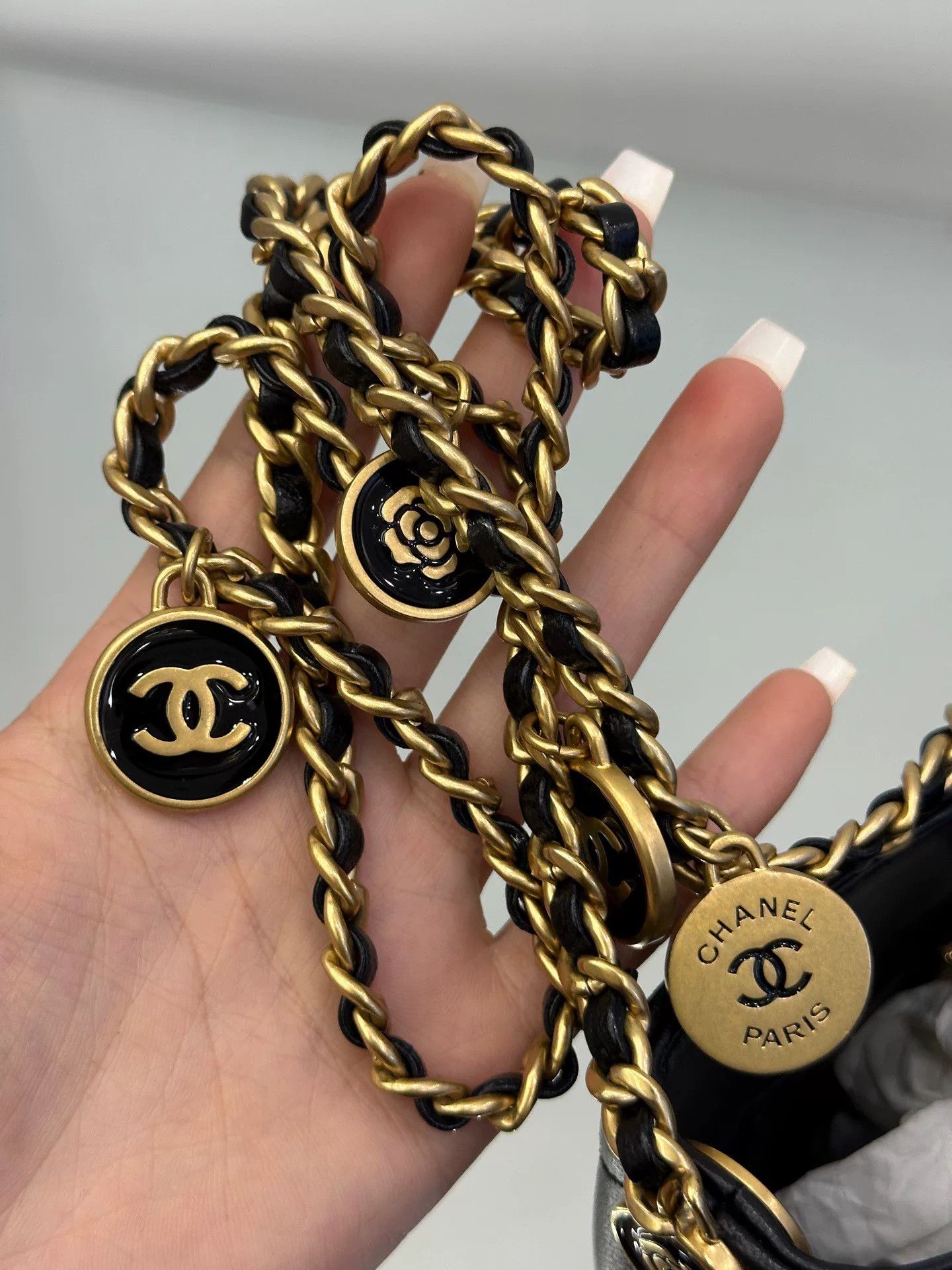 Chanel Pre-loved Bag Very good condition Size ONE SIZE - 6 Thumbnail