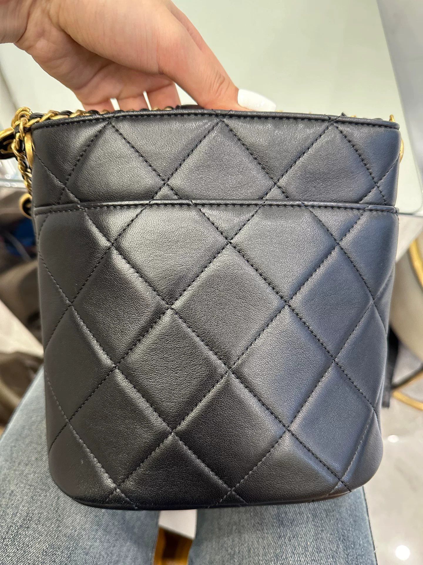 Chanel Pre-loved Bag Very good condition Size ONE SIZE - 5 Thumbnail