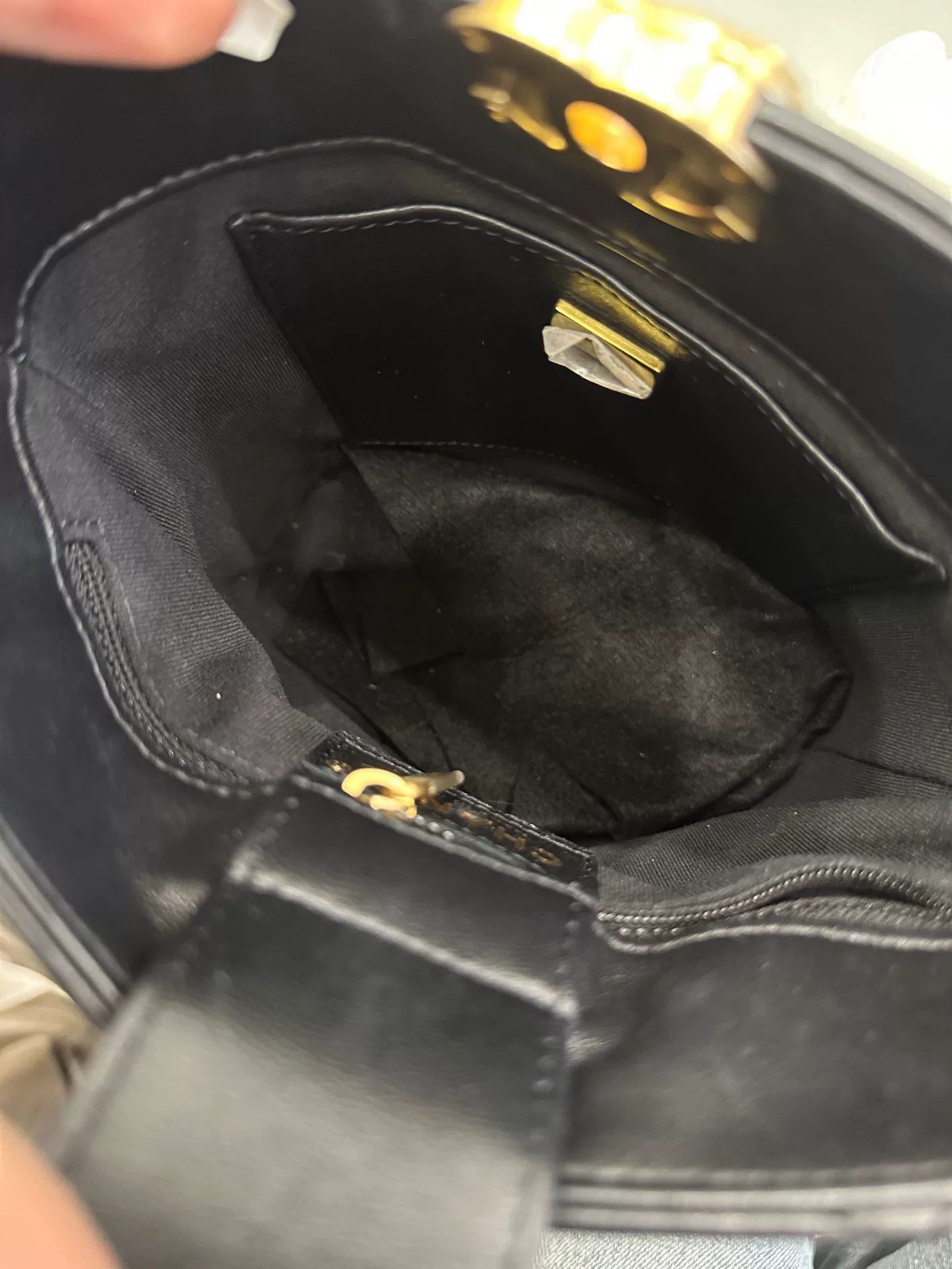 Chanel Pre-loved Bag Very good condition Size ONE SIZE - 7 Thumbnail