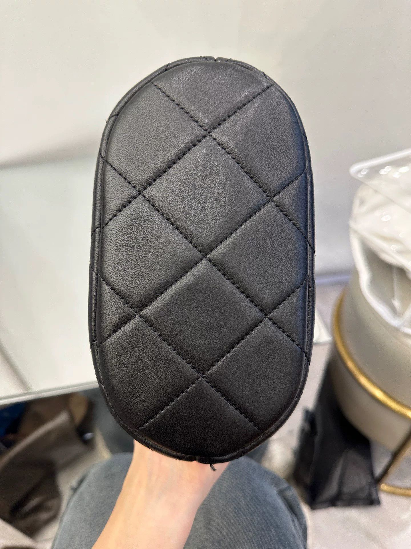 Chanel Pre-loved Bag Very good condition Size ONE SIZE - 3 Thumbnail