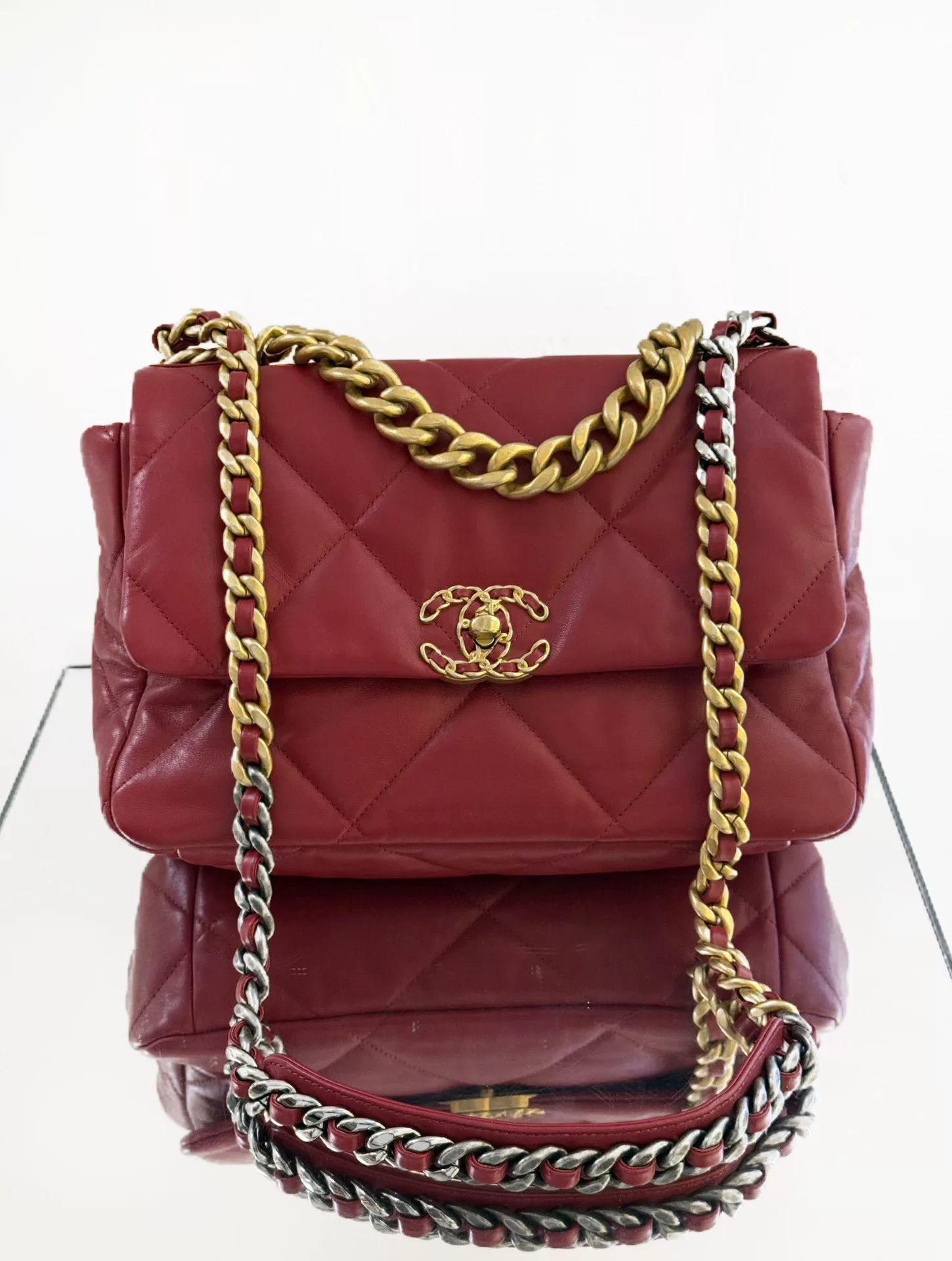 Chanel Pre-loved Bag Very good condition Size ONE SIZE - 2 Thumbnail