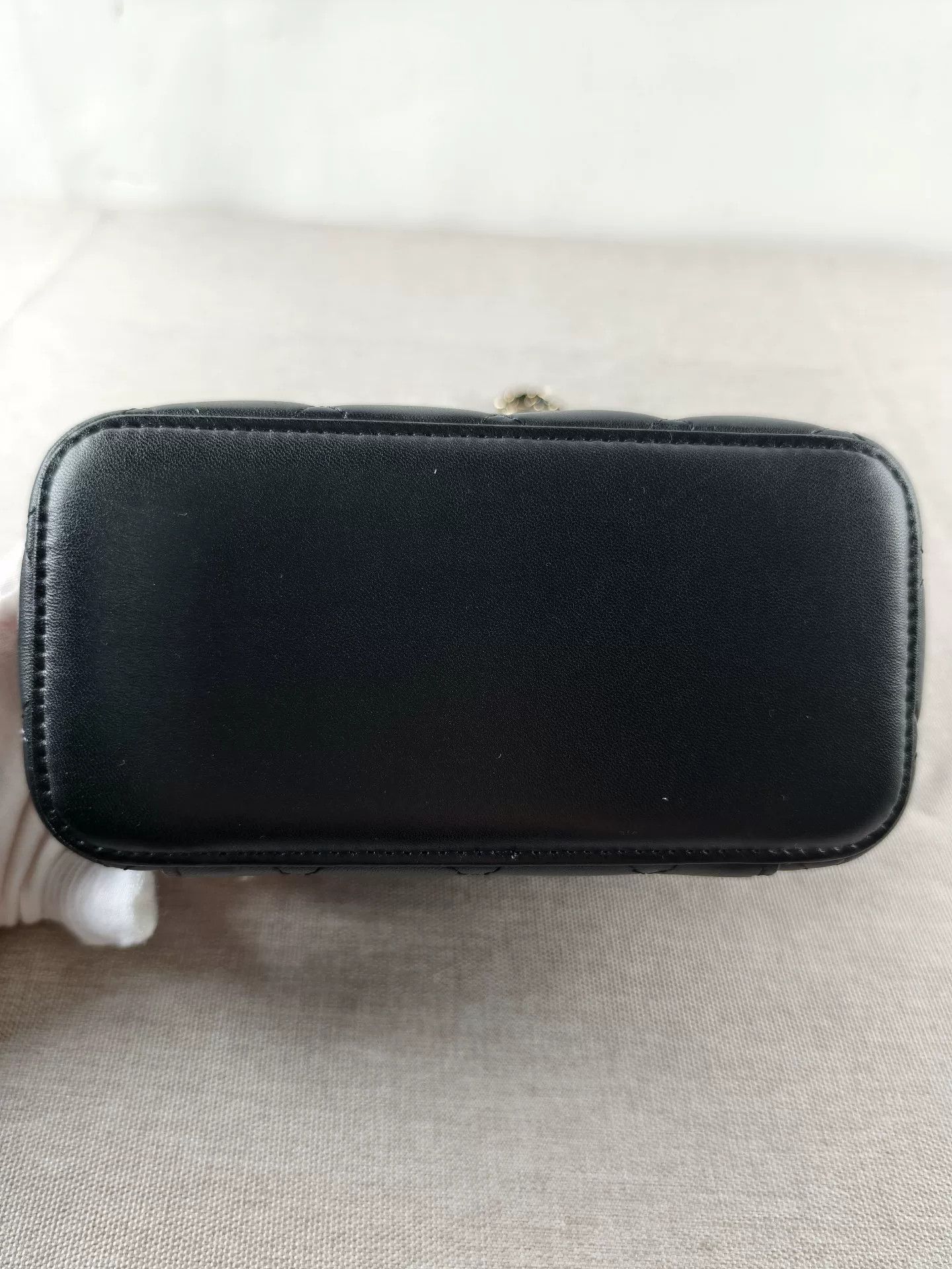 Chanel Pre-loved Bag Very good condition Size ONE SIZE - 2 Thumbnail