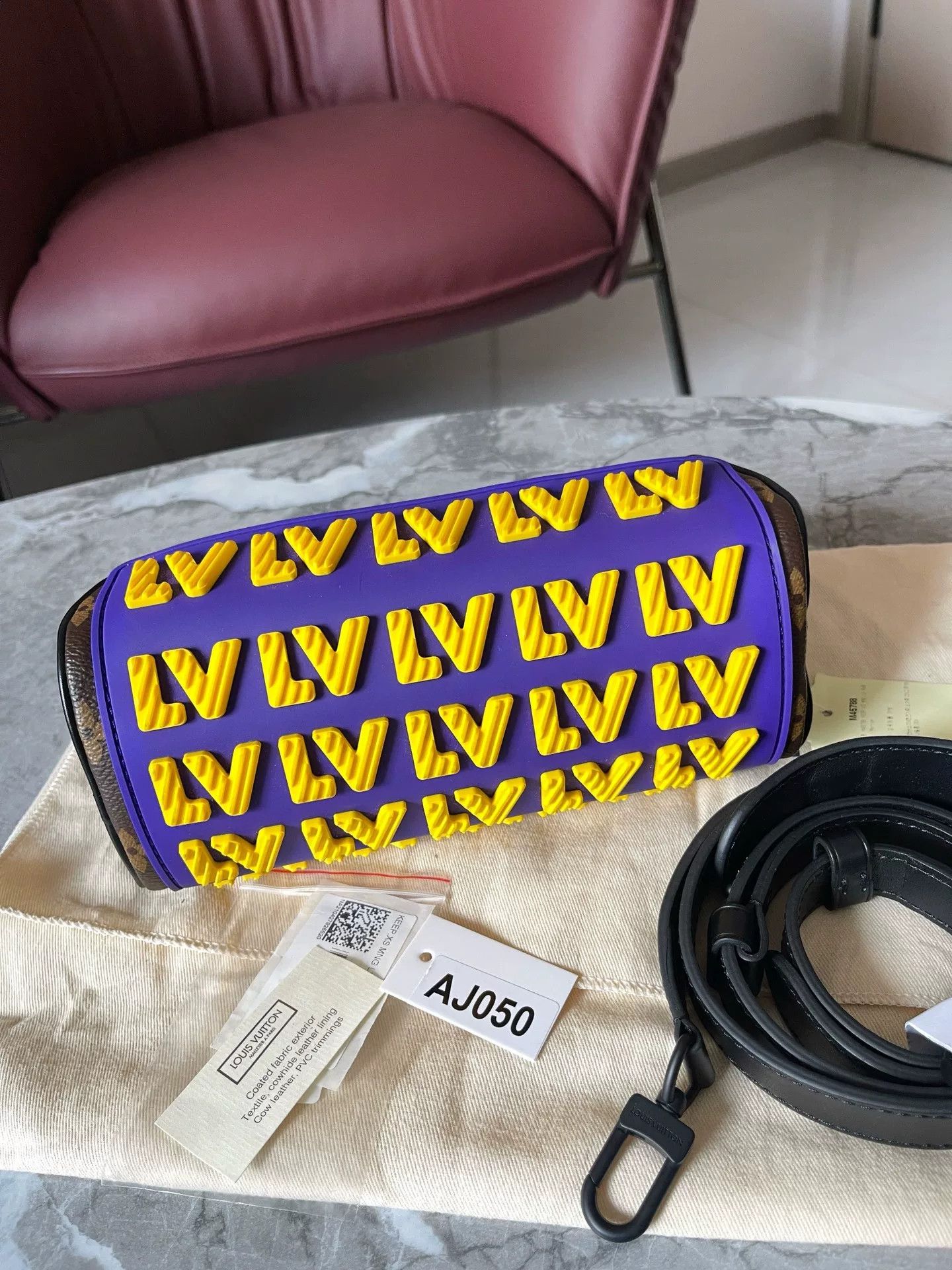 Louis Vuitton Pre-loved Bag Very good condition Size ONE SIZE - 5 Thumbnail