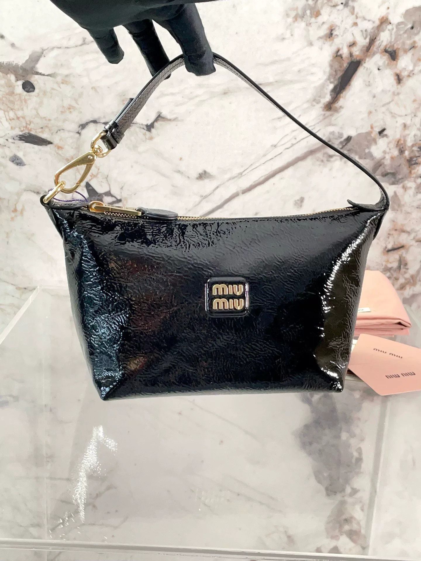 Miu Miu Pre-loved Bag Very good condition Size ONE SIZE - 6 Thumbnail