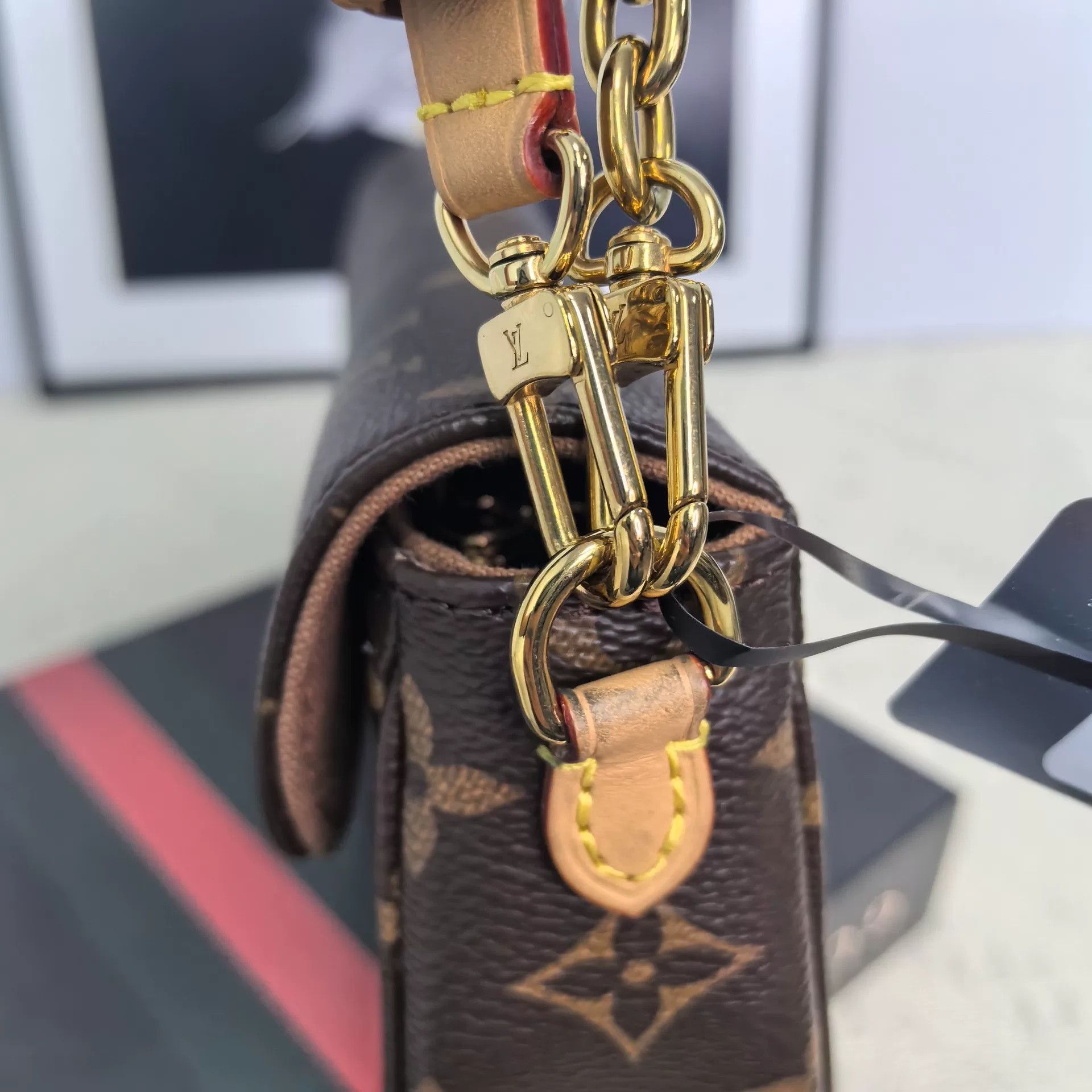 Louis Vuitton Pre-loved Bag Very good condition Size ONE SIZE - 6 Thumbnail