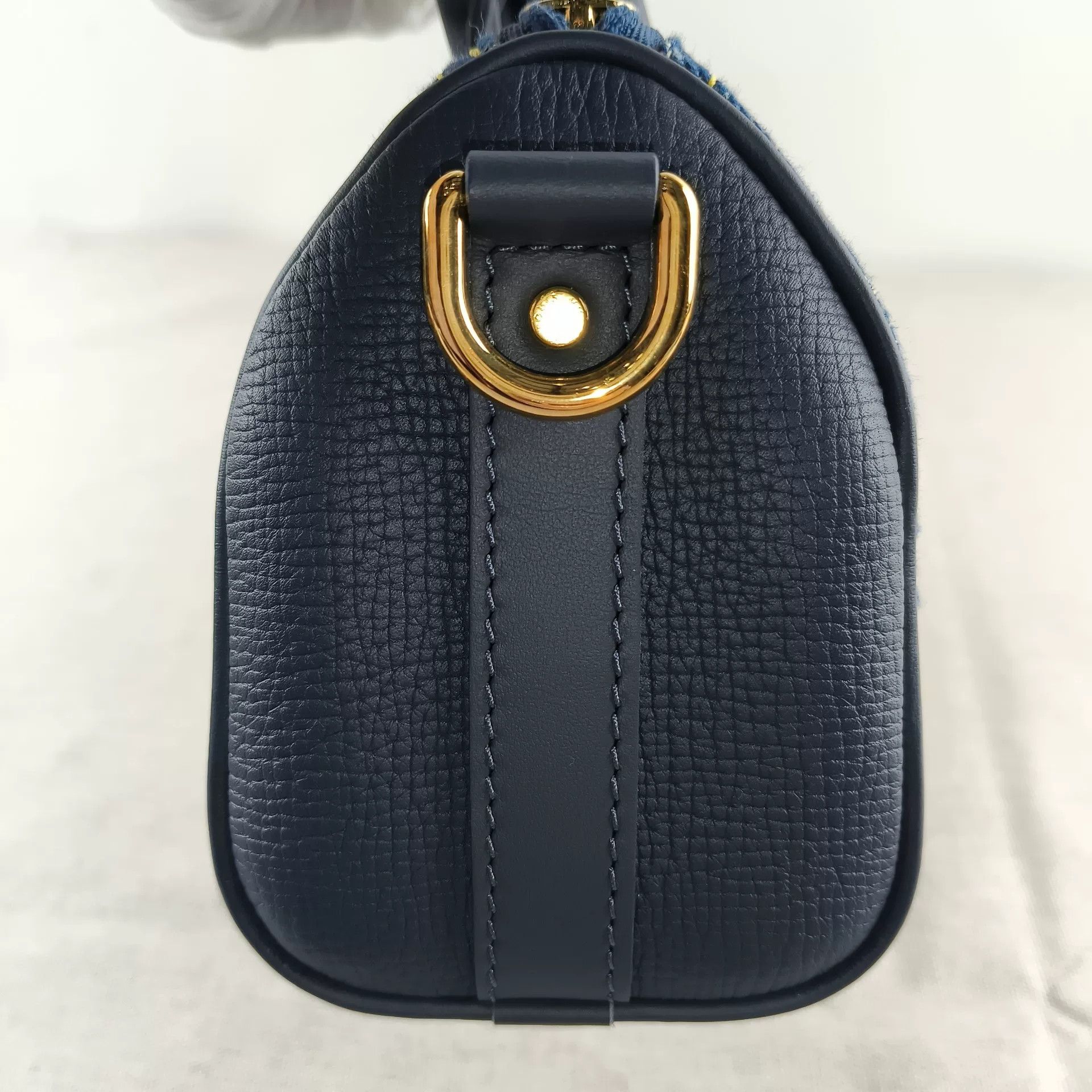 Louis Vuitton Pre-loved Bag Brand new condition Size ONE SIZE - 4 Thumbnail
