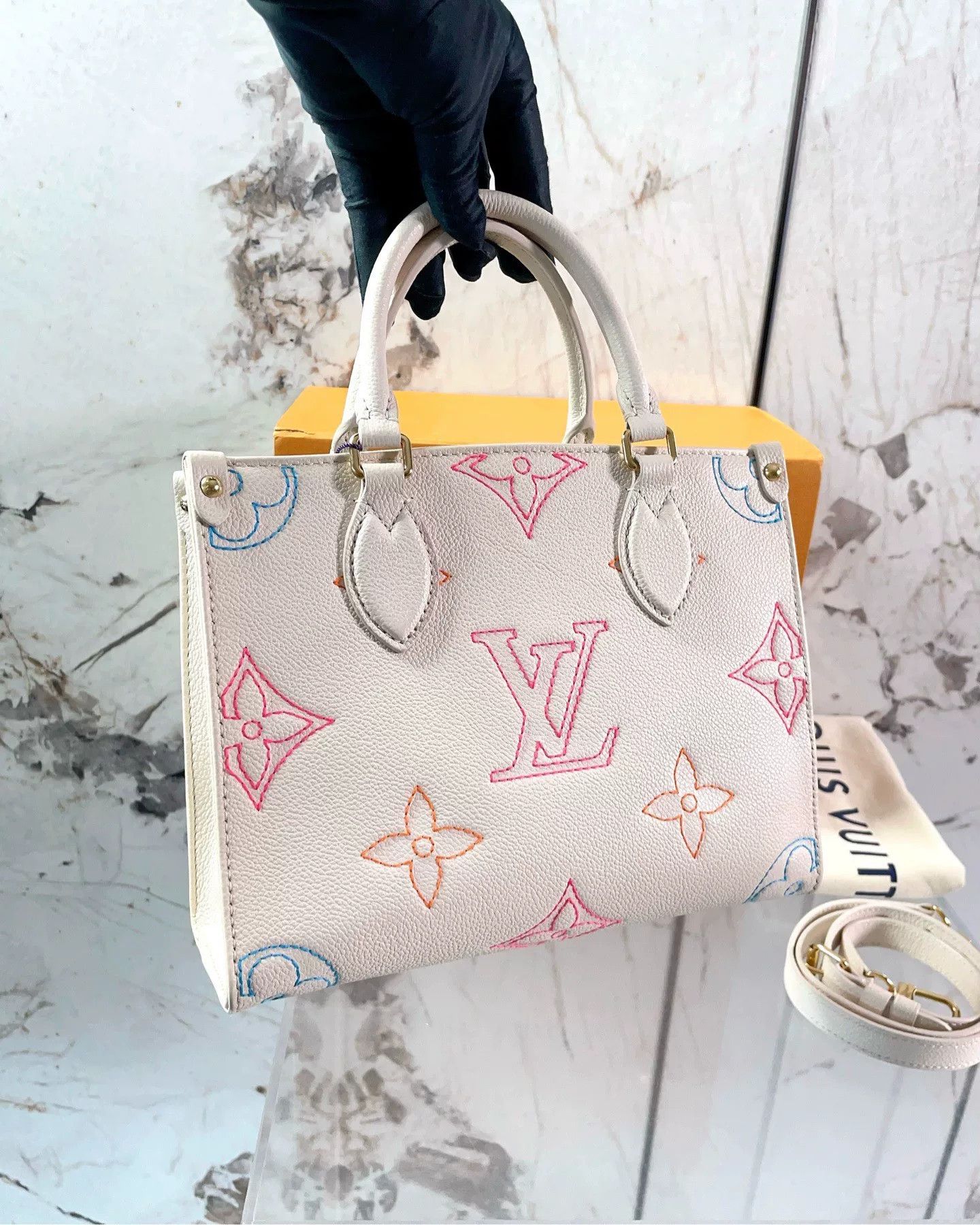 Louis Vuitton Pre-loved Bag Very good condition Size ONE SIZE - 6 Thumbnail