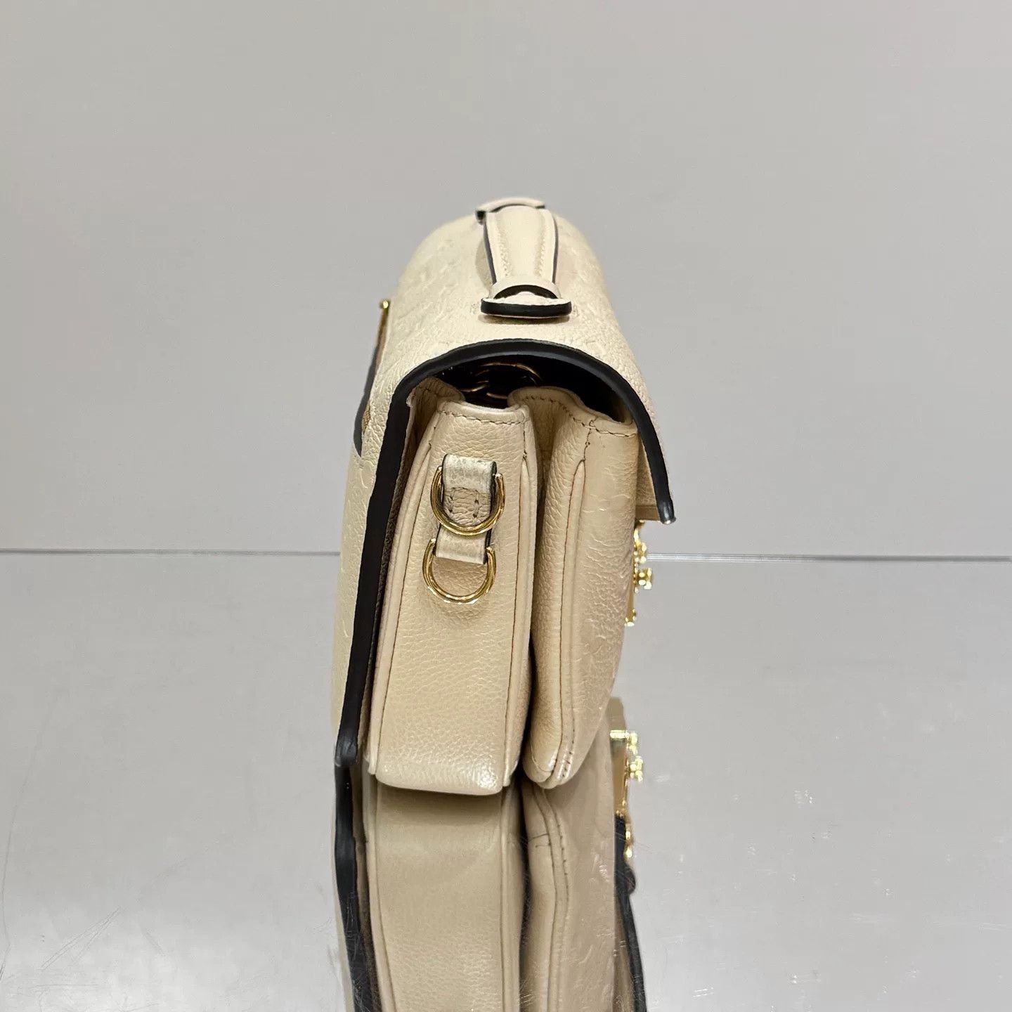 Louis Vuitton Pre-loved Bag Very good condition Size ONE SIZE - 5 Thumbnail