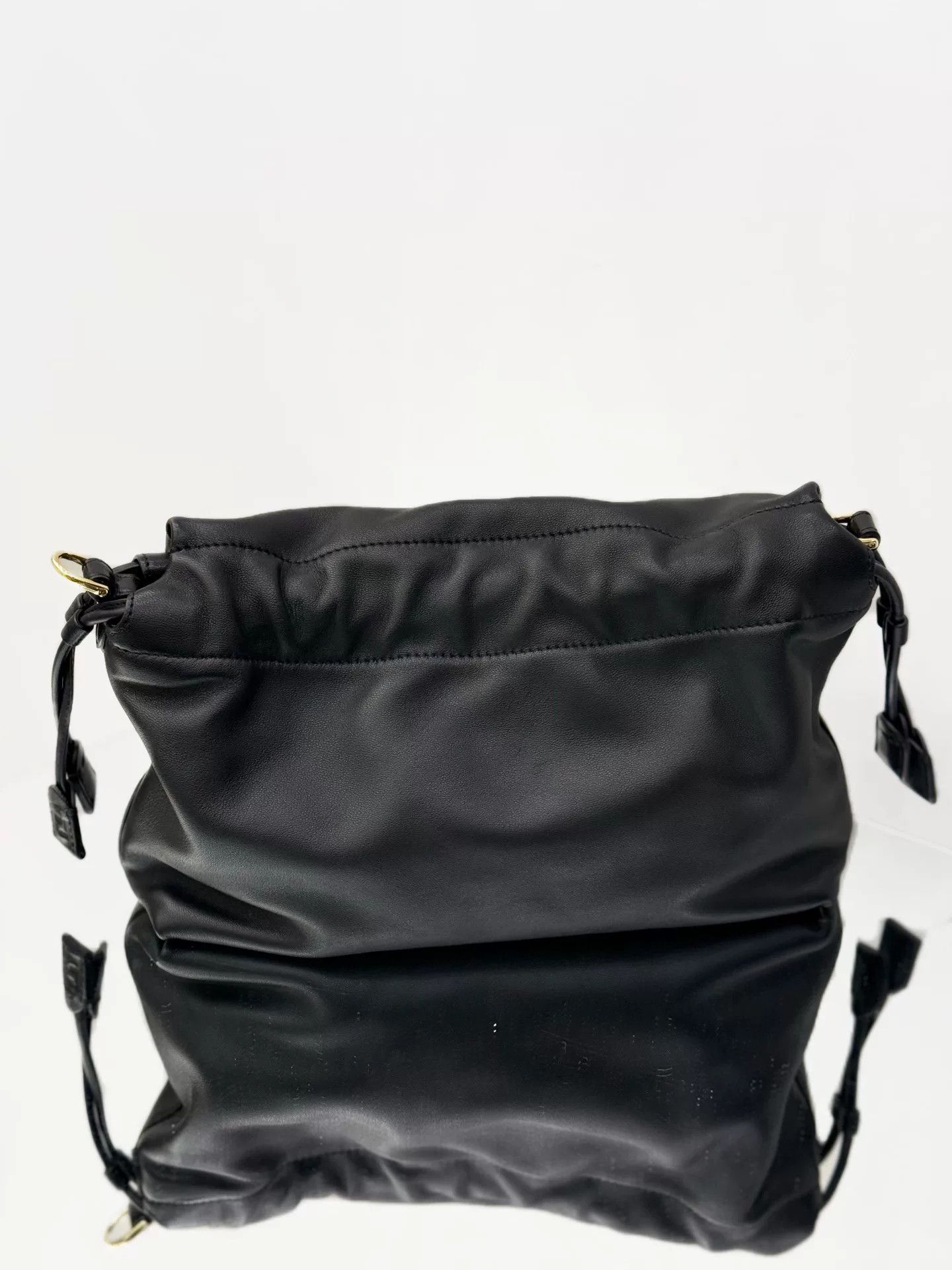 Fendi Pre-loved Bag Very good condition Size ONE SIZE - 4 Thumbnail