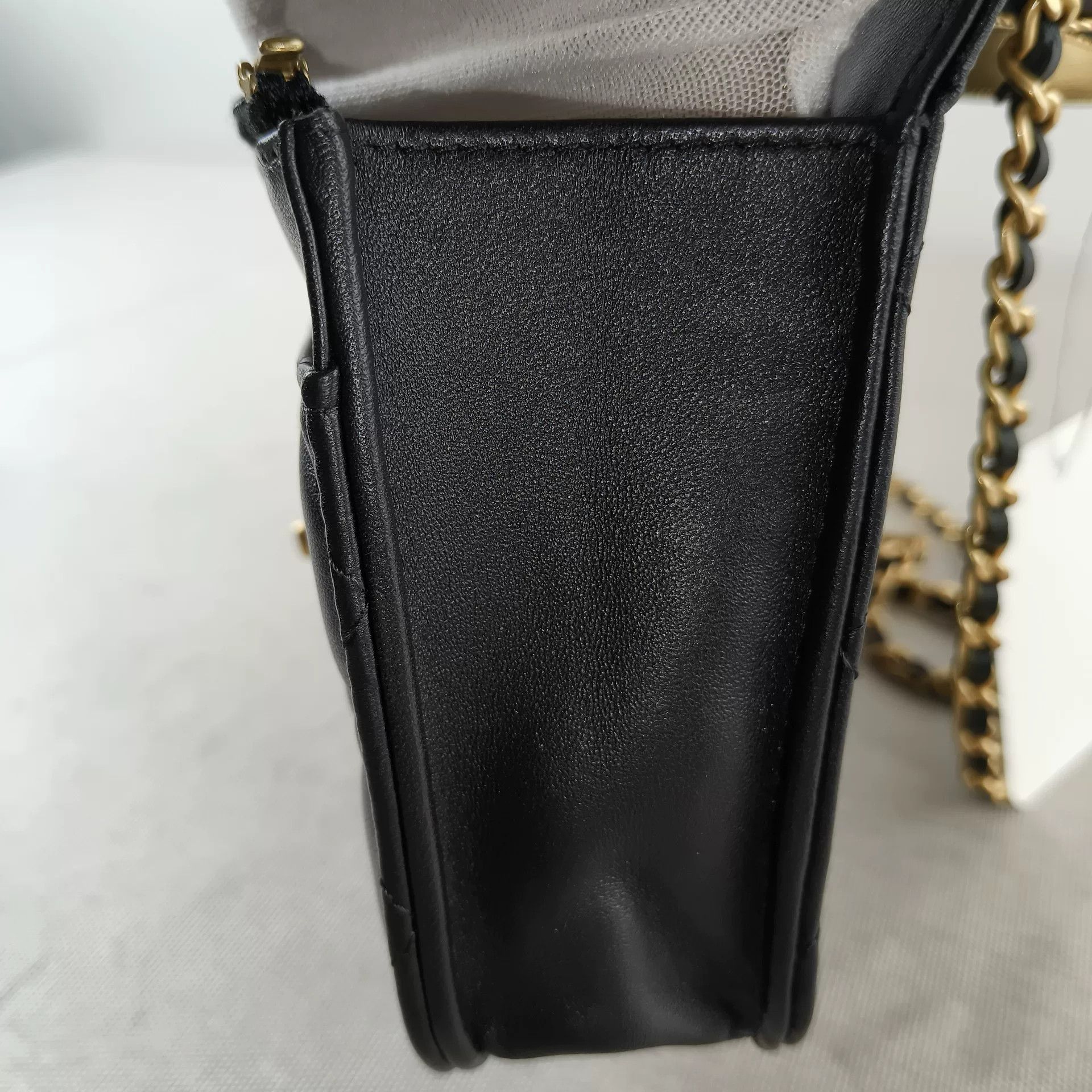 Chanel Pre-loved Bag Very good condition Size ONE SIZE - 4 Thumbnail