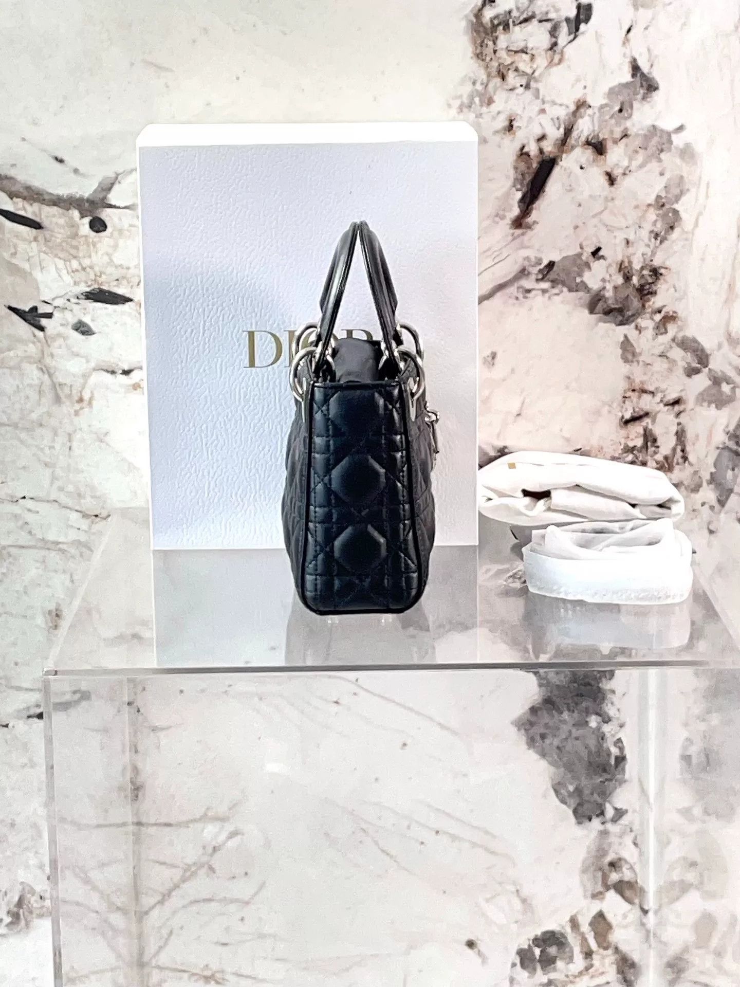 Dior Pre-loved Bag Very good condition Size ONE SIZE - 3 Thumbnail