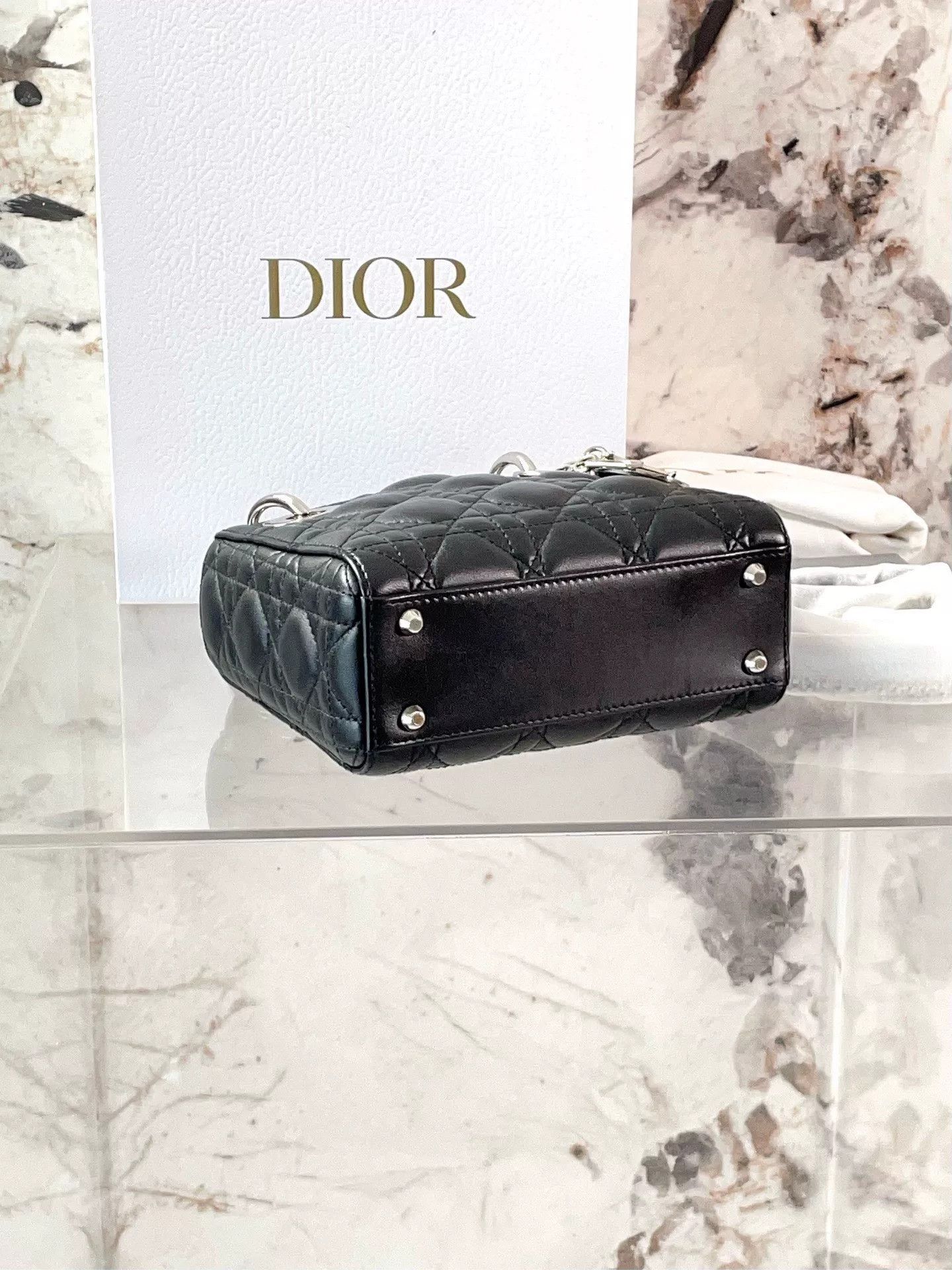 Dior Pre-loved Bag Very good condition Size ONE SIZE - 5 Thumbnail