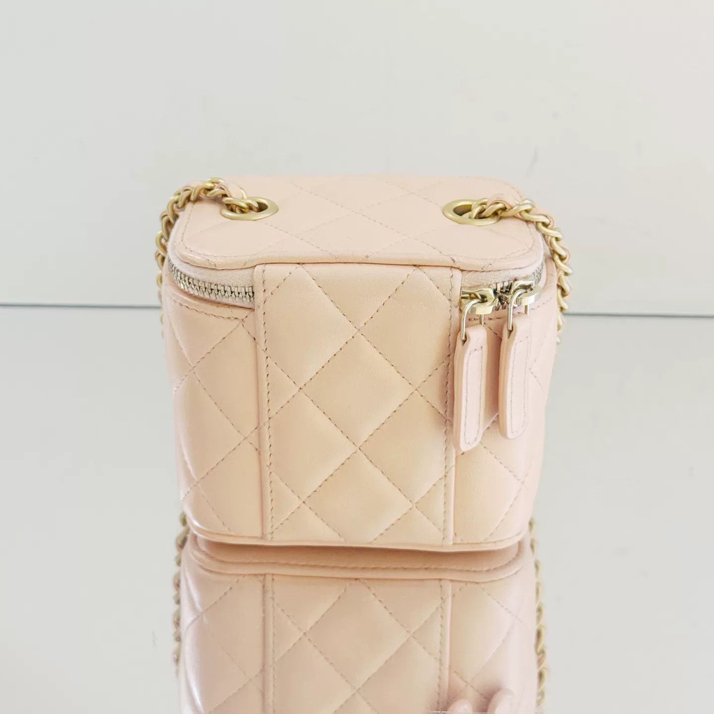 Chanel Pre-loved Bag Very good condition Size ONE SIZE - 5 Thumbnail
