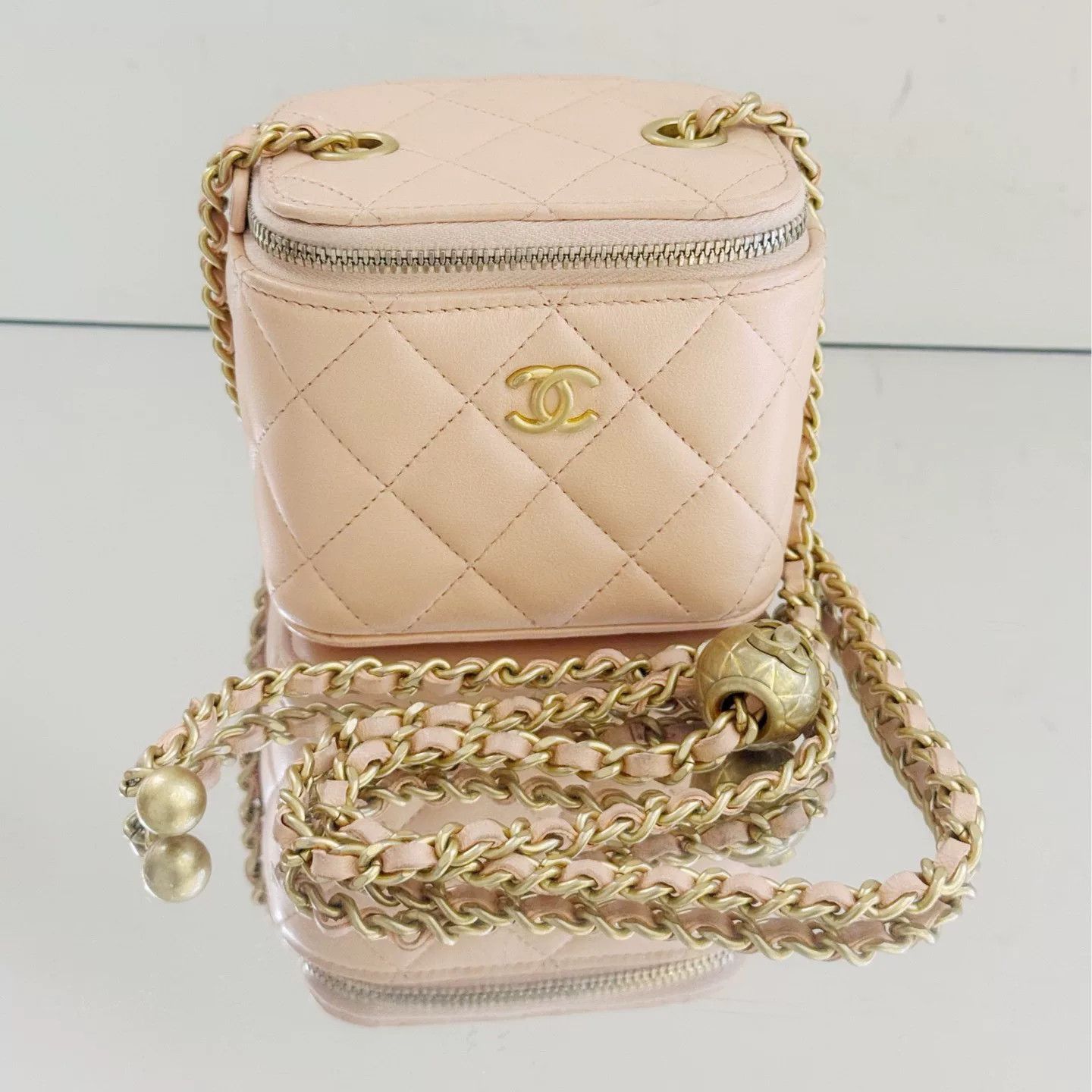 Chanel Pre-loved Bag Very good condition Size ONE SIZE - 2 Thumbnail
