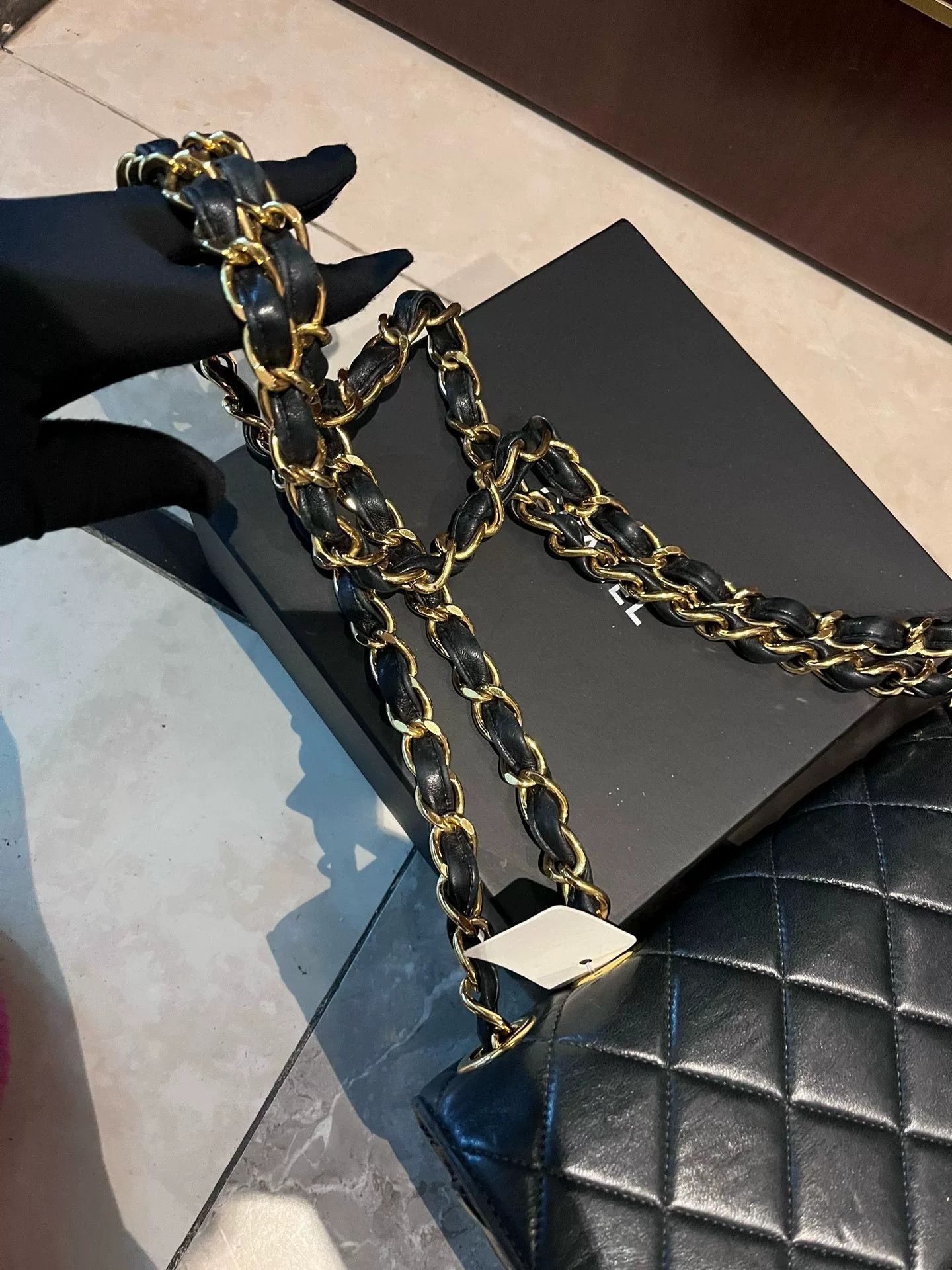 Chanel Pre-loved Bag Very good condition Size ONE SIZE - 6 Thumbnail