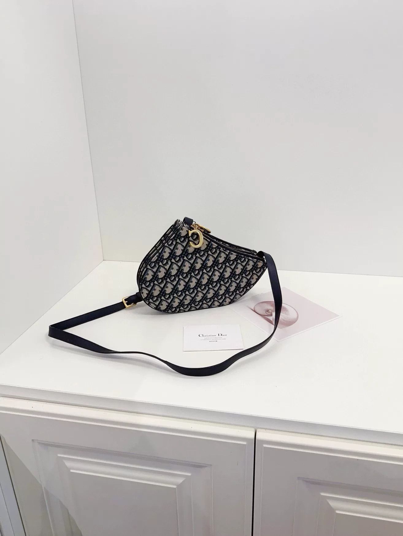 Dior Pre-loved Bag Very good condition Size ONE SIZE - 3 Thumbnail