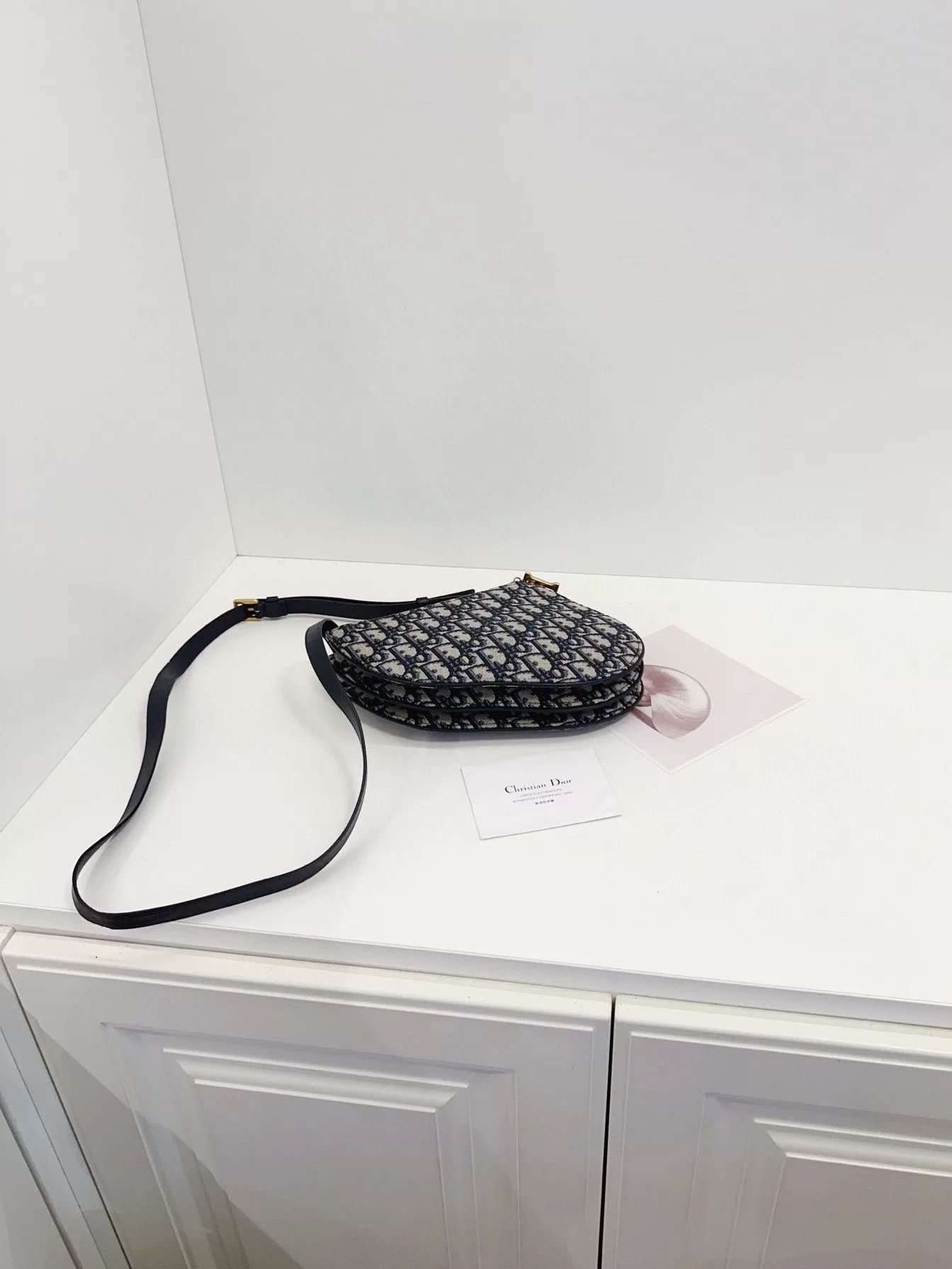 Dior Pre-loved Bag Very good condition Size ONE SIZE - 4 Thumbnail