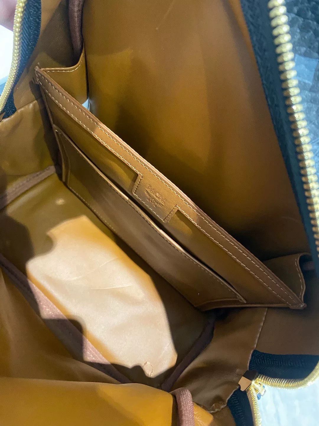 MCM Pre-loved Bag Very good condition Size ONE SIZE - 2 Thumbnail