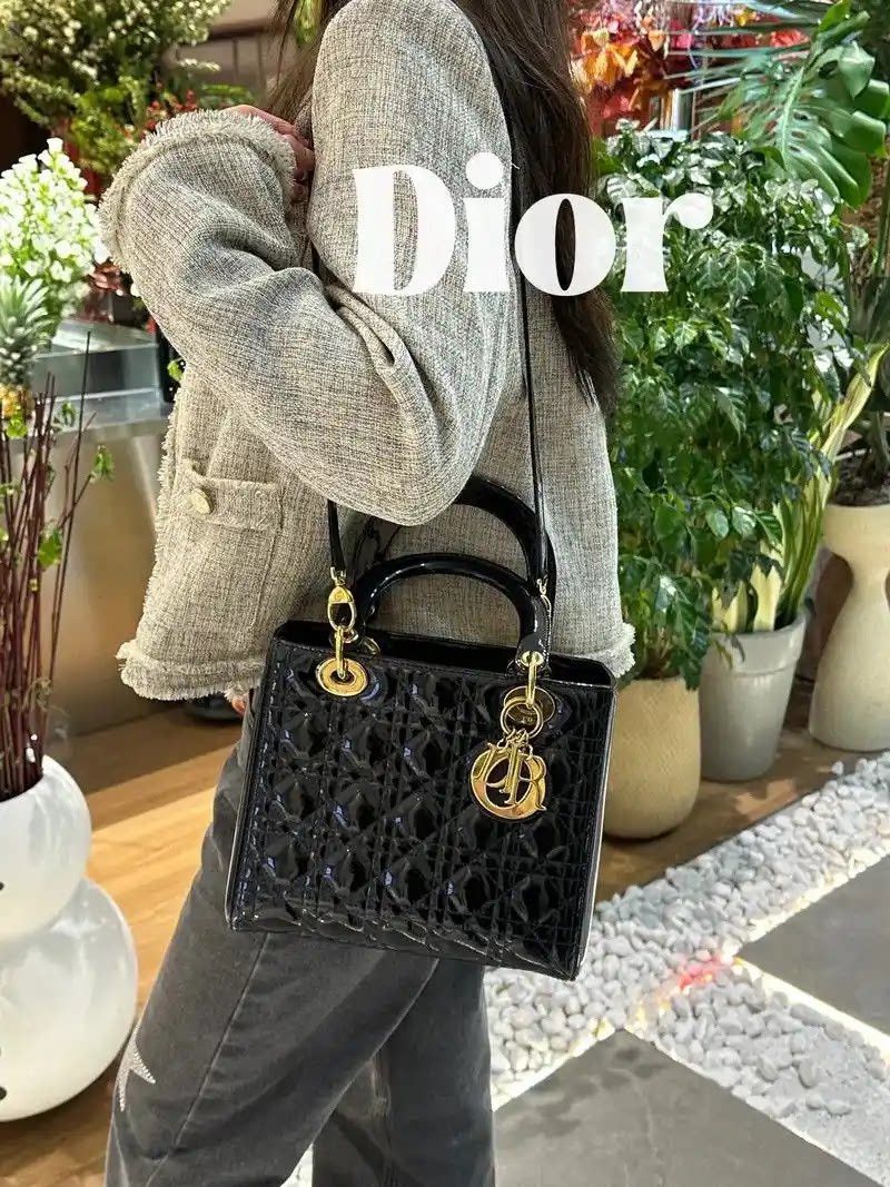 Dior Pre-loved Bag Very good condition Size ONE SIZE - 7 Thumbnail