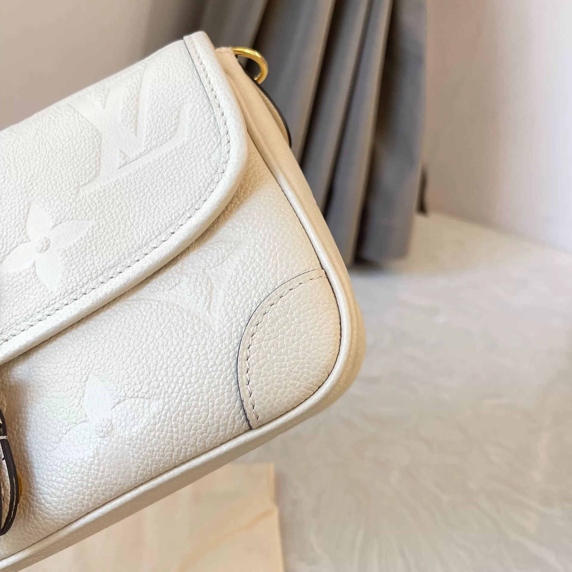 Louis Vuitton Pre-loved Bag Brand new condition Size ONE SIZE - 5 Thumbnail